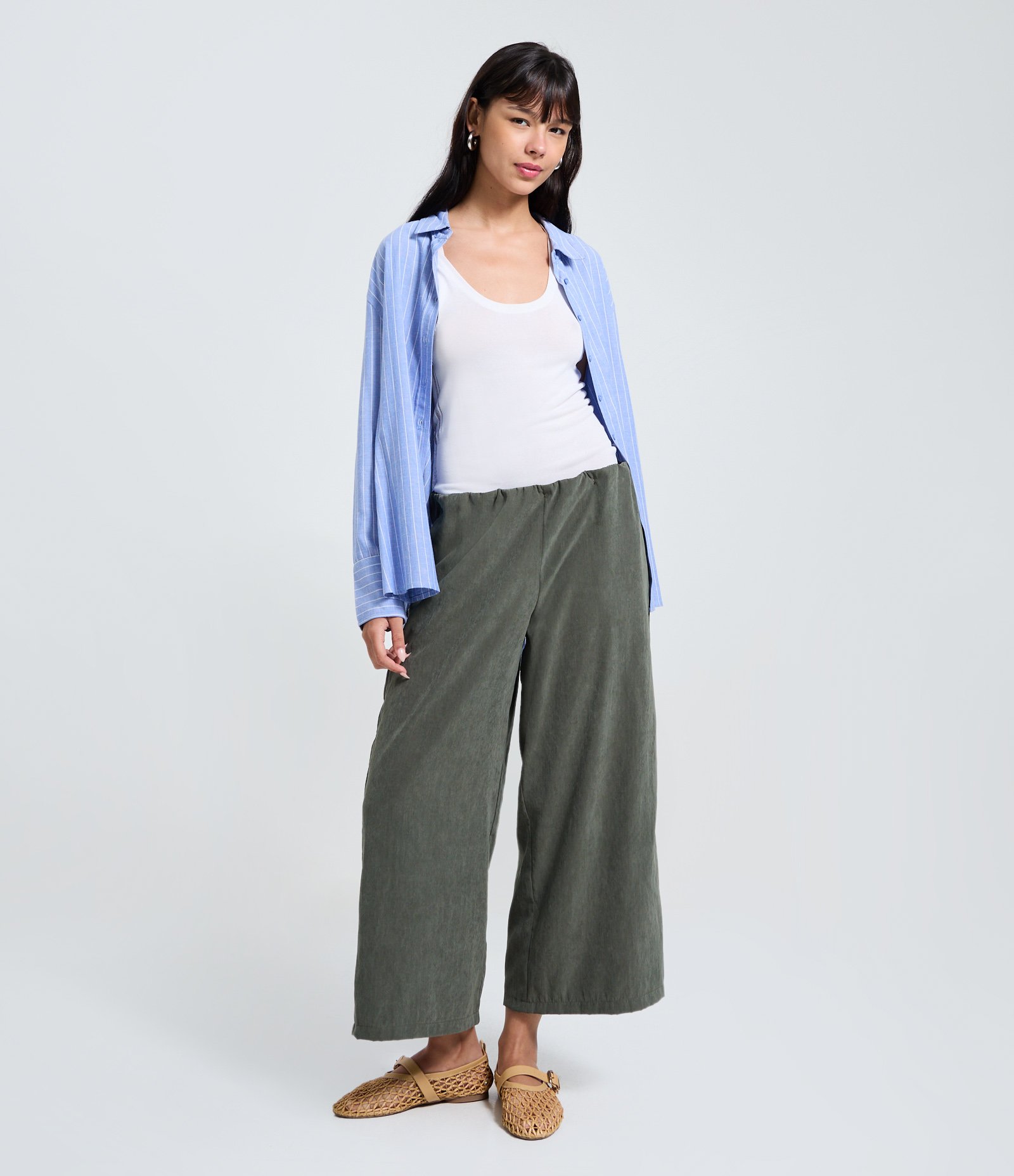 Calça Pantacourt com Cós Elástico Verde 1