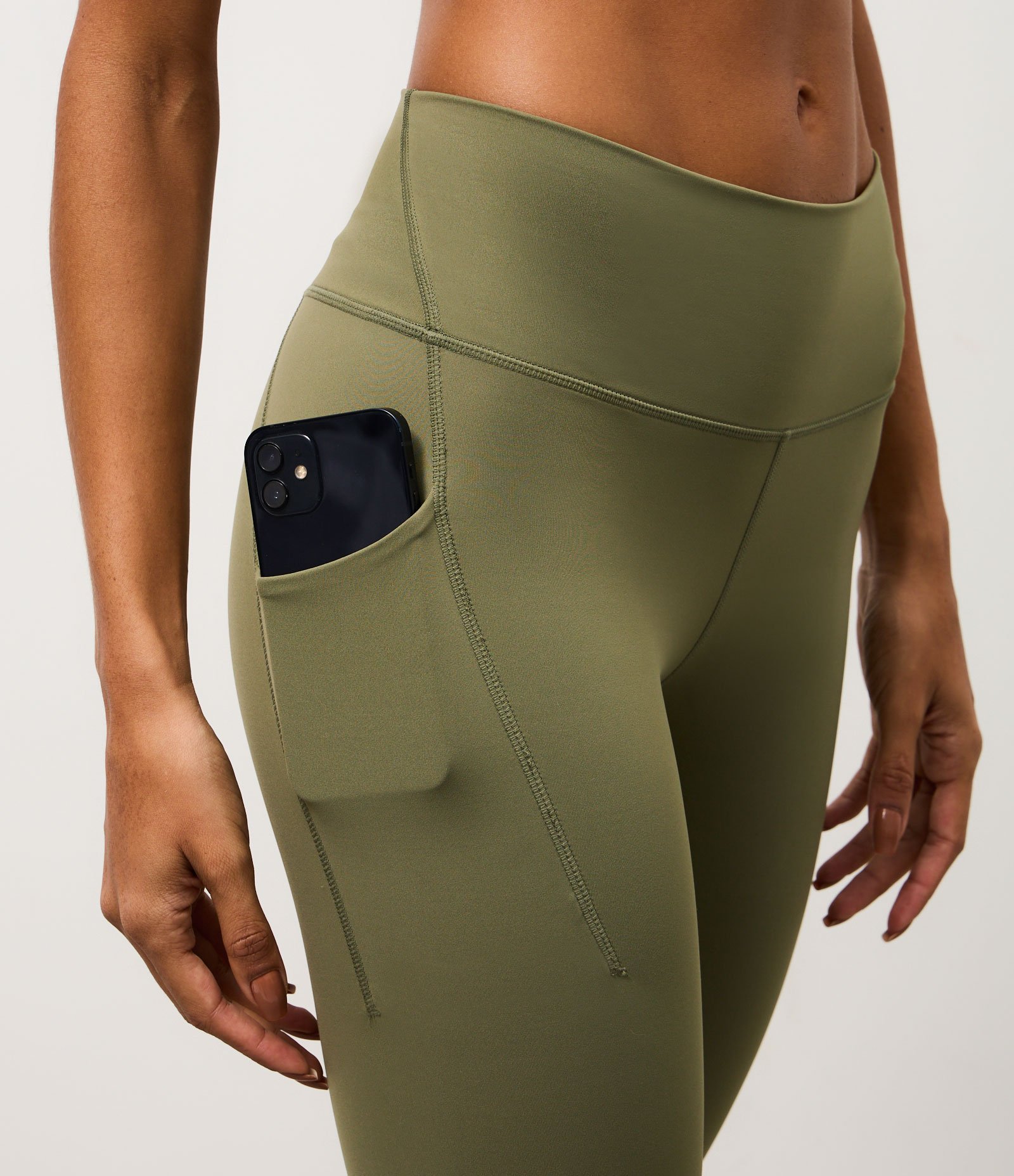 Calca Legging Esportiva em Microfibra com Bolsos Verde 2