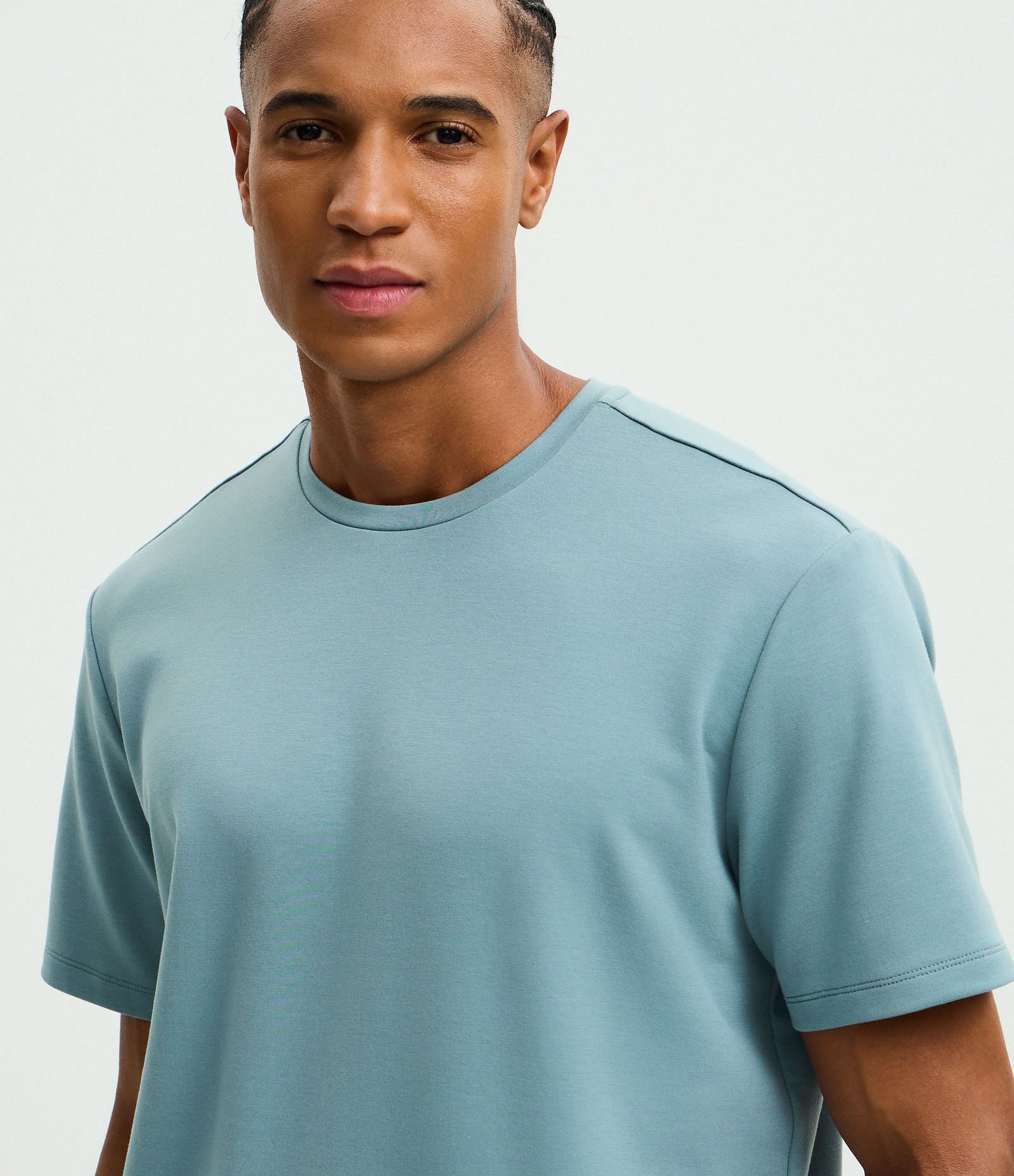 Camiseta Comfort Esportiva em Malha Tecnológica com Tecnologia Dry Azul Claro 4