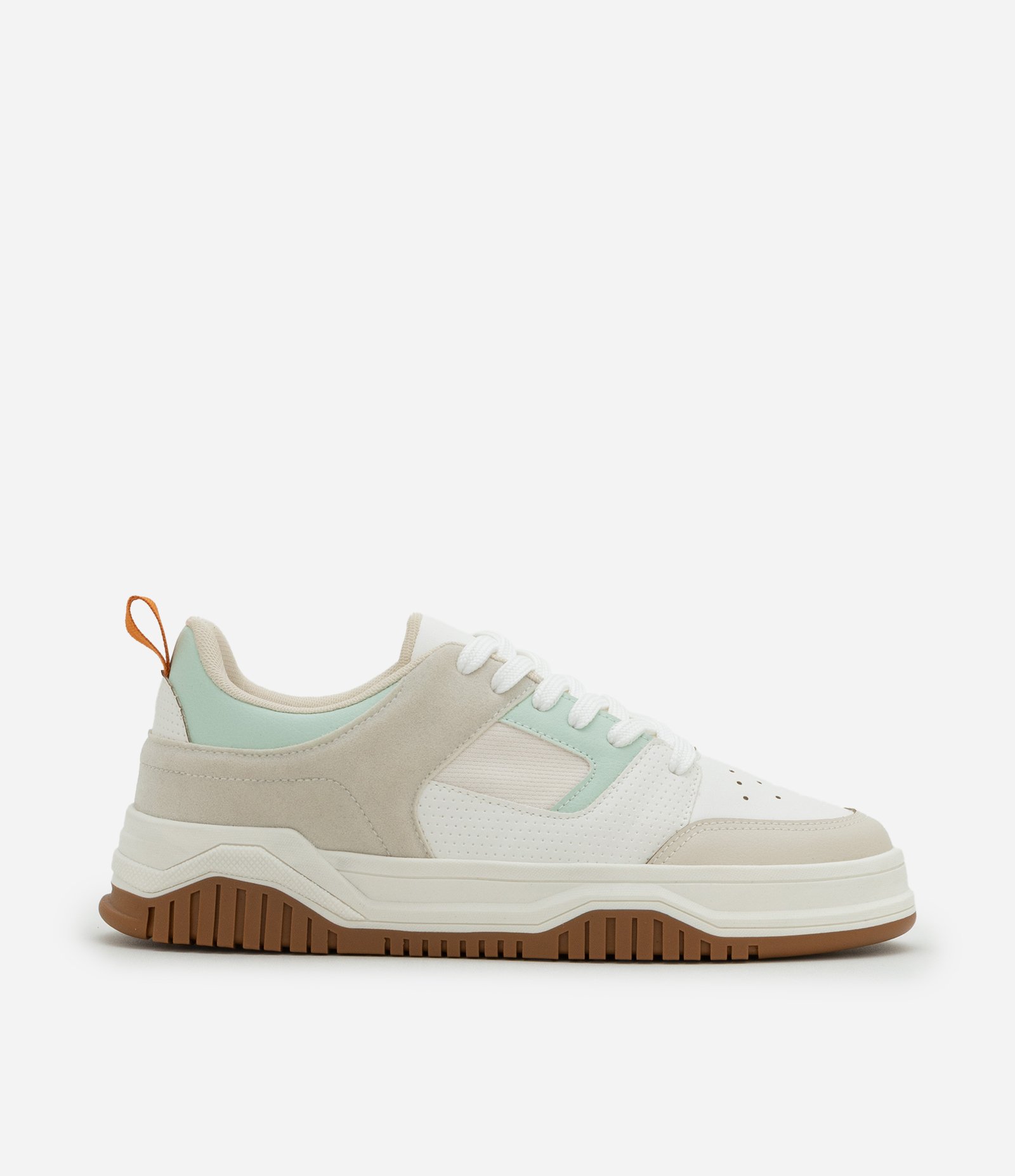 Tênis Casual com Detalhes Contrastantes Off White 1