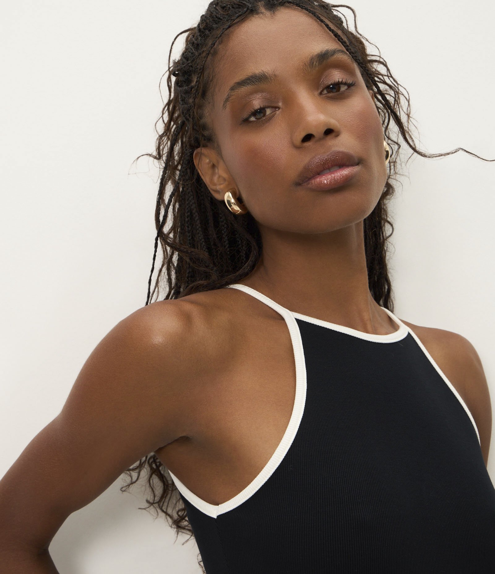 Body em Ribana com Decote Alto e Viés Contrastante Preto 4