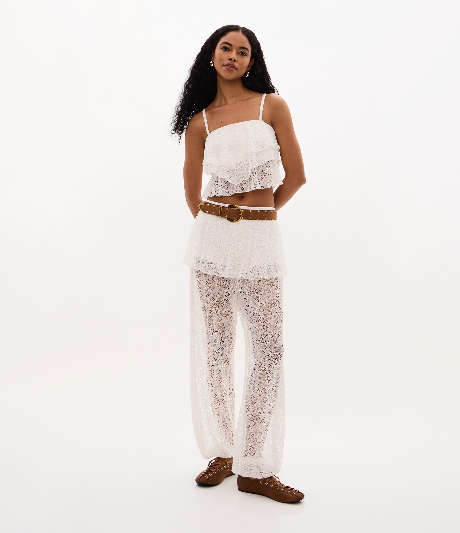 Blusa em Renda com com Babados e Alças Rabo de Rato Branco 1