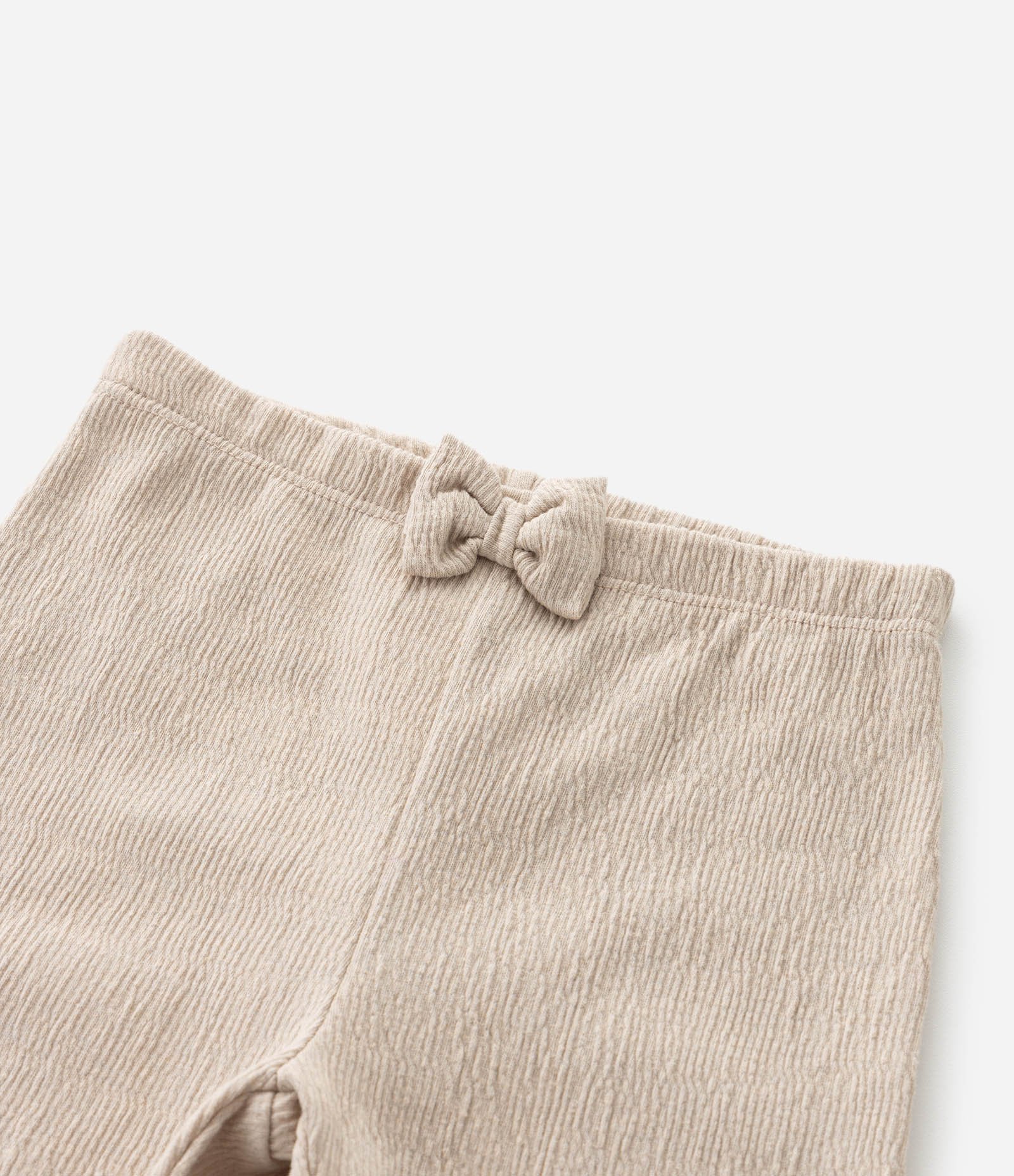 Calça Infantil em Anarruga com Babado na Barra – Tam 0 a 18 Meses Bege Claro 5