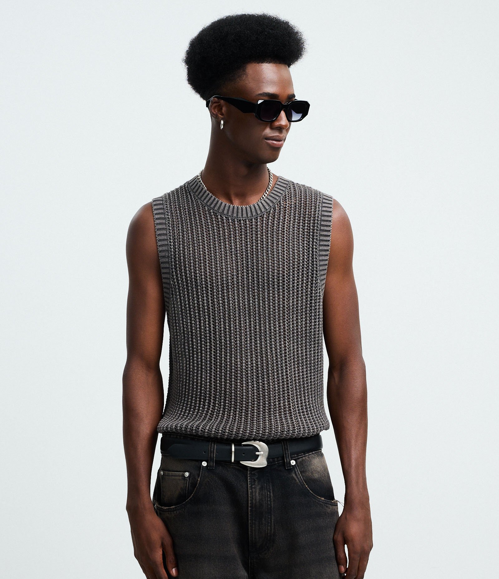 Regata Regular em Estilo Tricô Ponto Aberto Preto 1