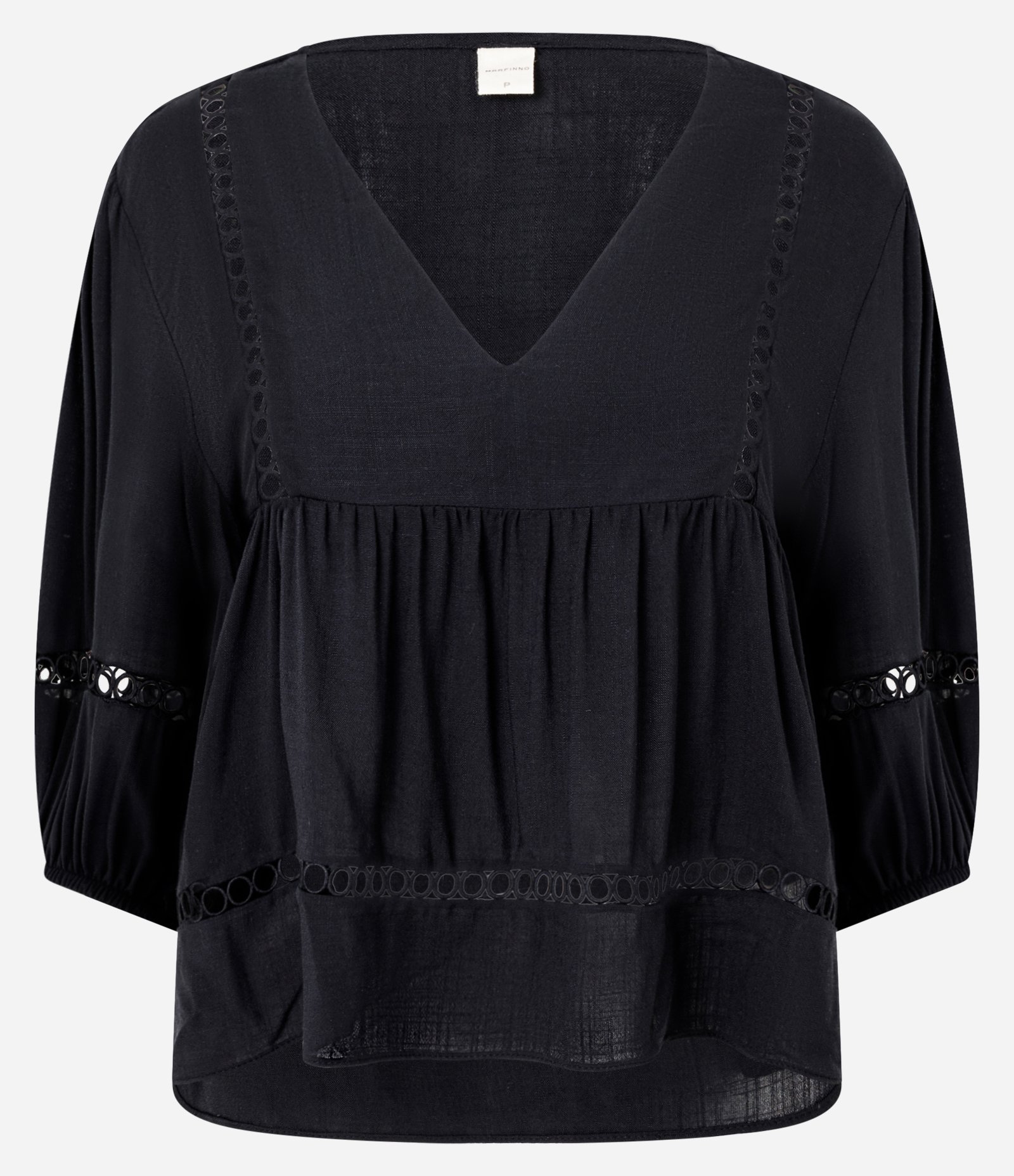 Blusa Texturizada em Viscose com Recorte Franzido Preto 1