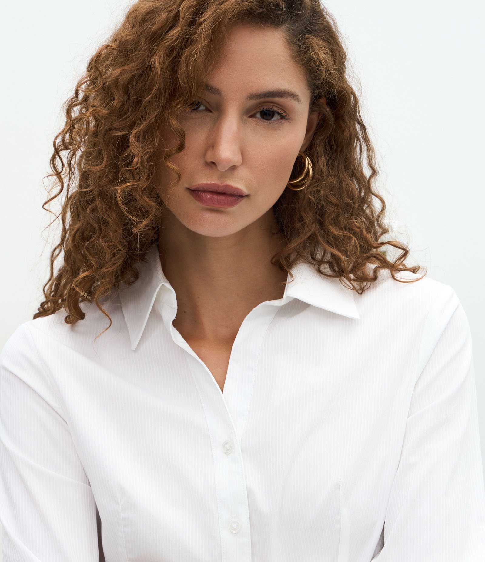 Camisa em Tricoline Estruturada com Barra Arredondada Branco 3