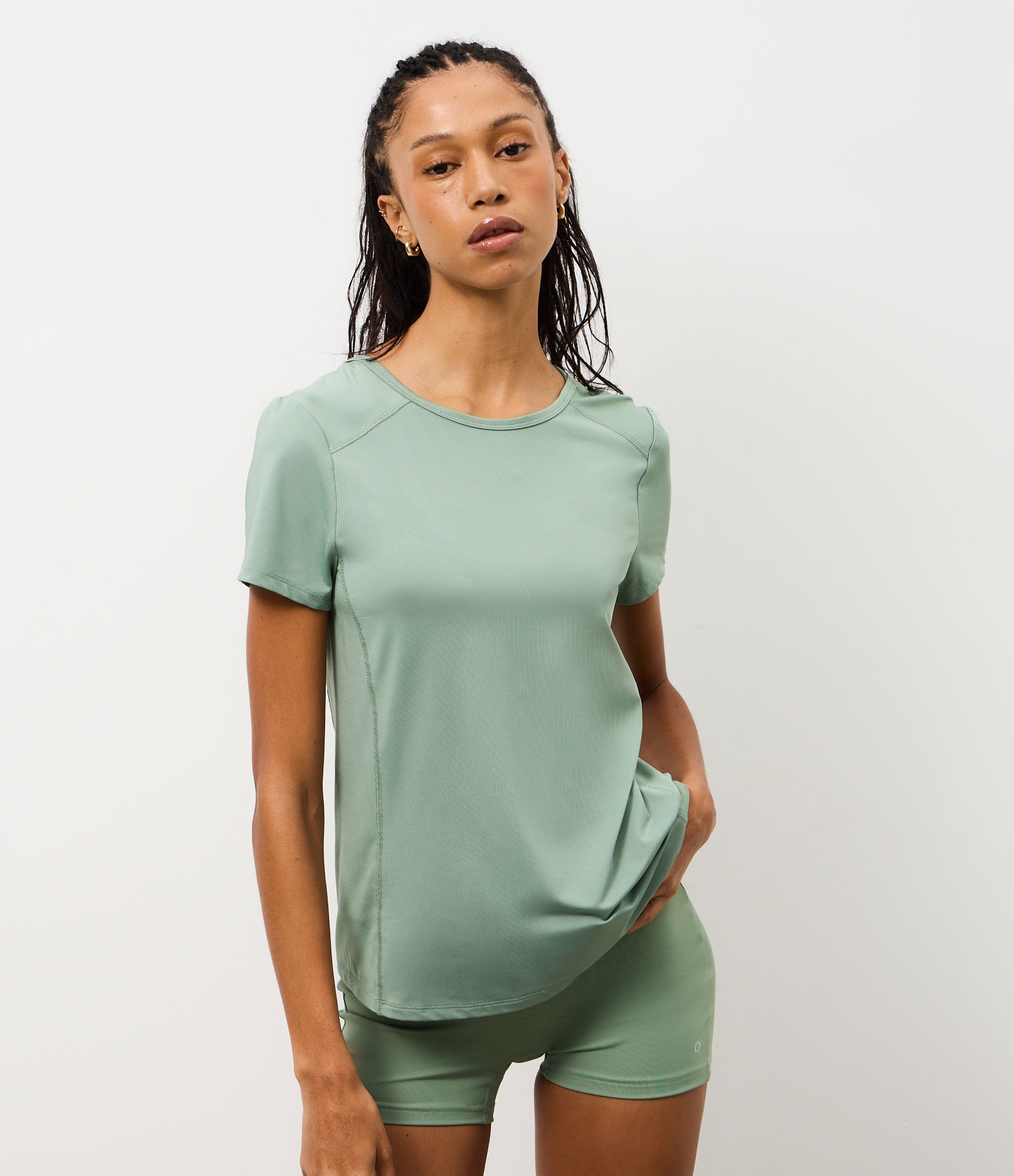 Camiseta em Microfibra com Decote nas Costas Verde 1