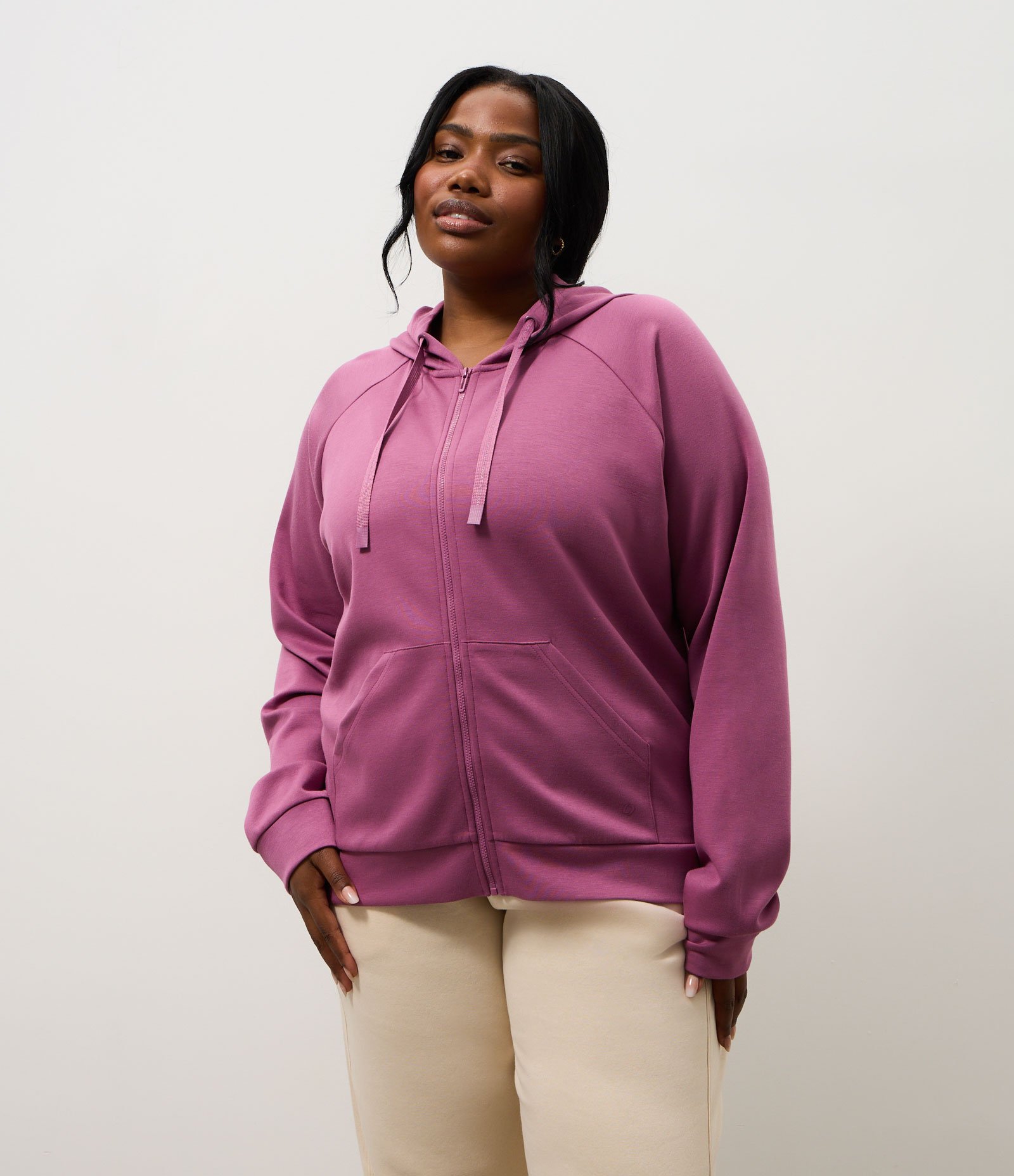 Jaqueta Esportiva com Modal e Bolso Canguru Roxo 4