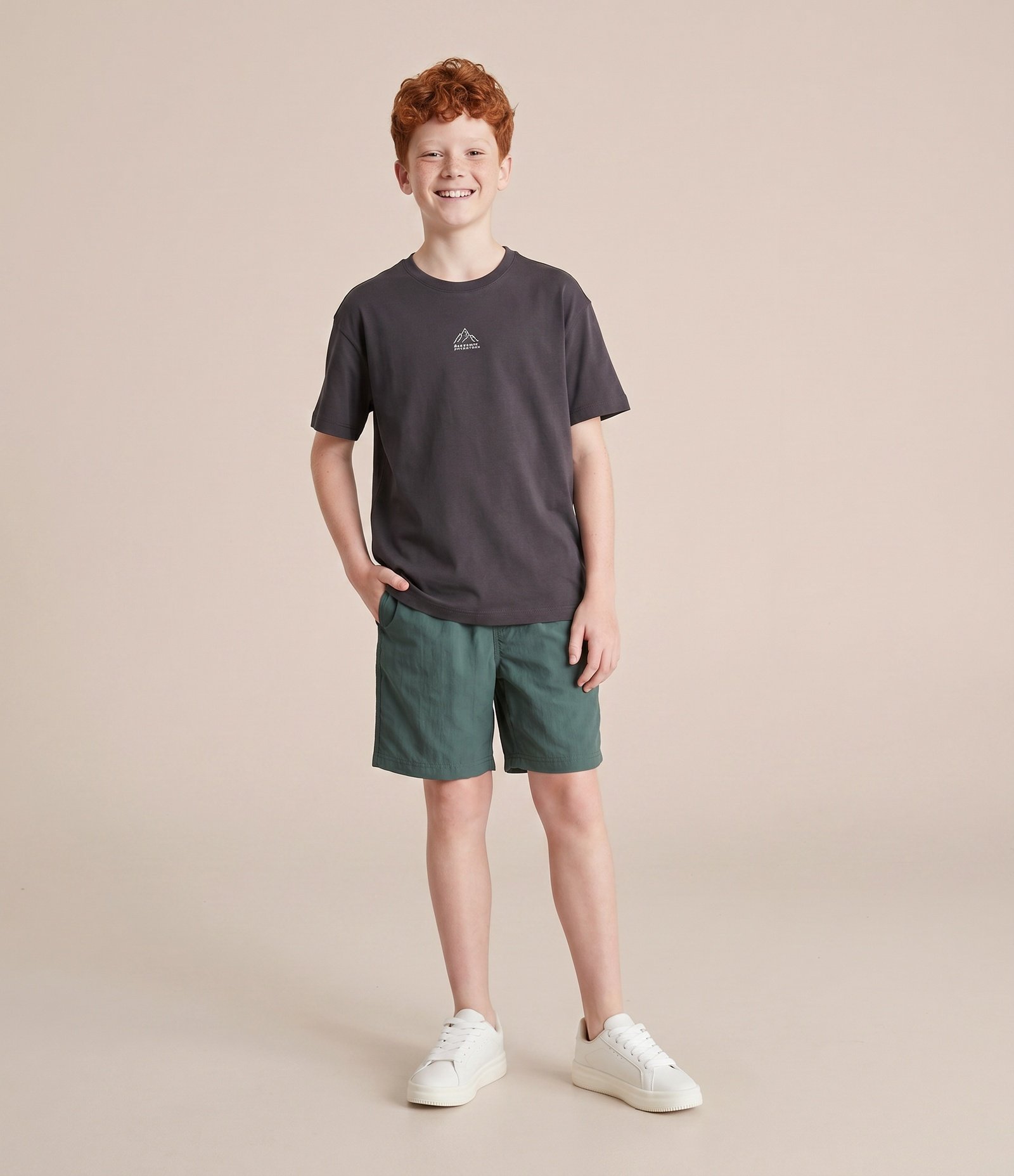 Camiseta Infantil em Interlock com Estampa Extreme Adventure – Tam 5 a 14 Anos Chumbo 1