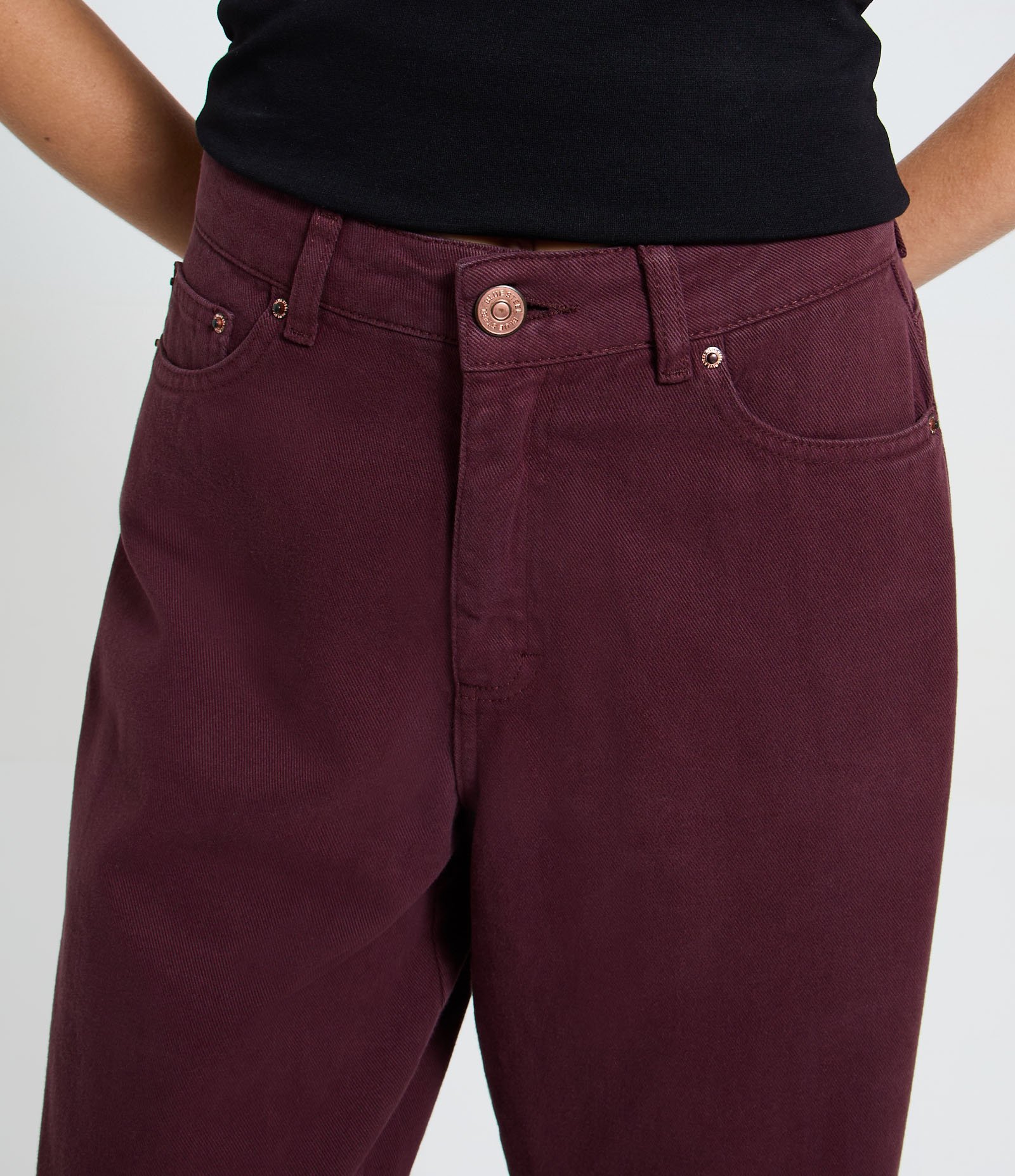 Calça Baggy em Sarja com Bolsos Vinho 3
