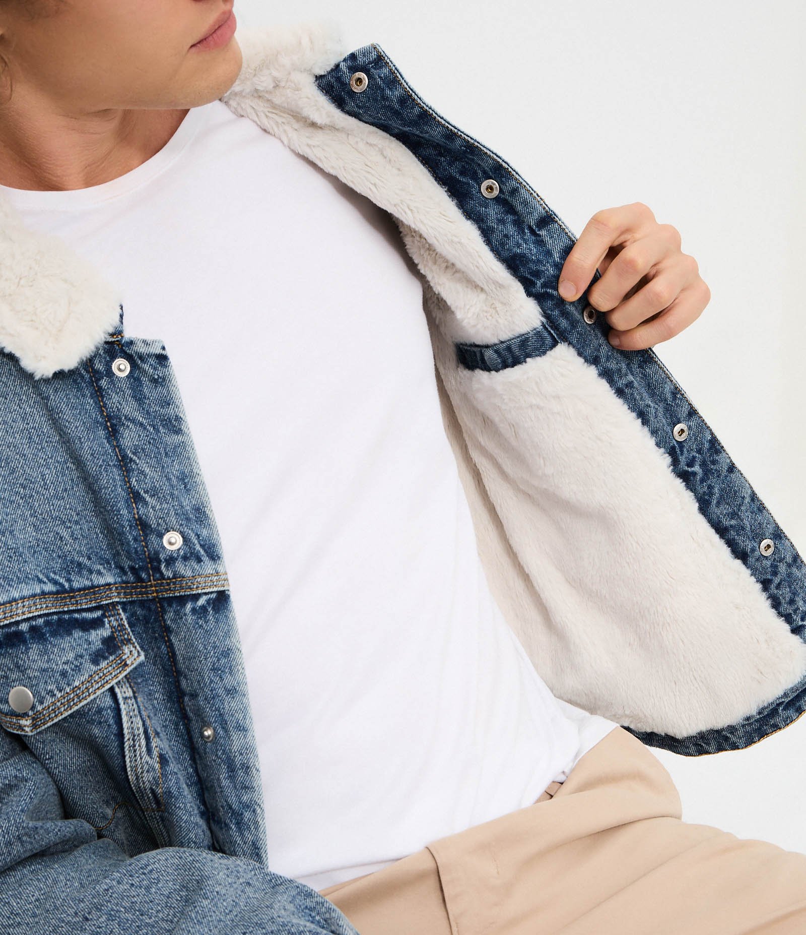 Jaqueta Masculina Jeans com Gola em Chenille Azul 3
