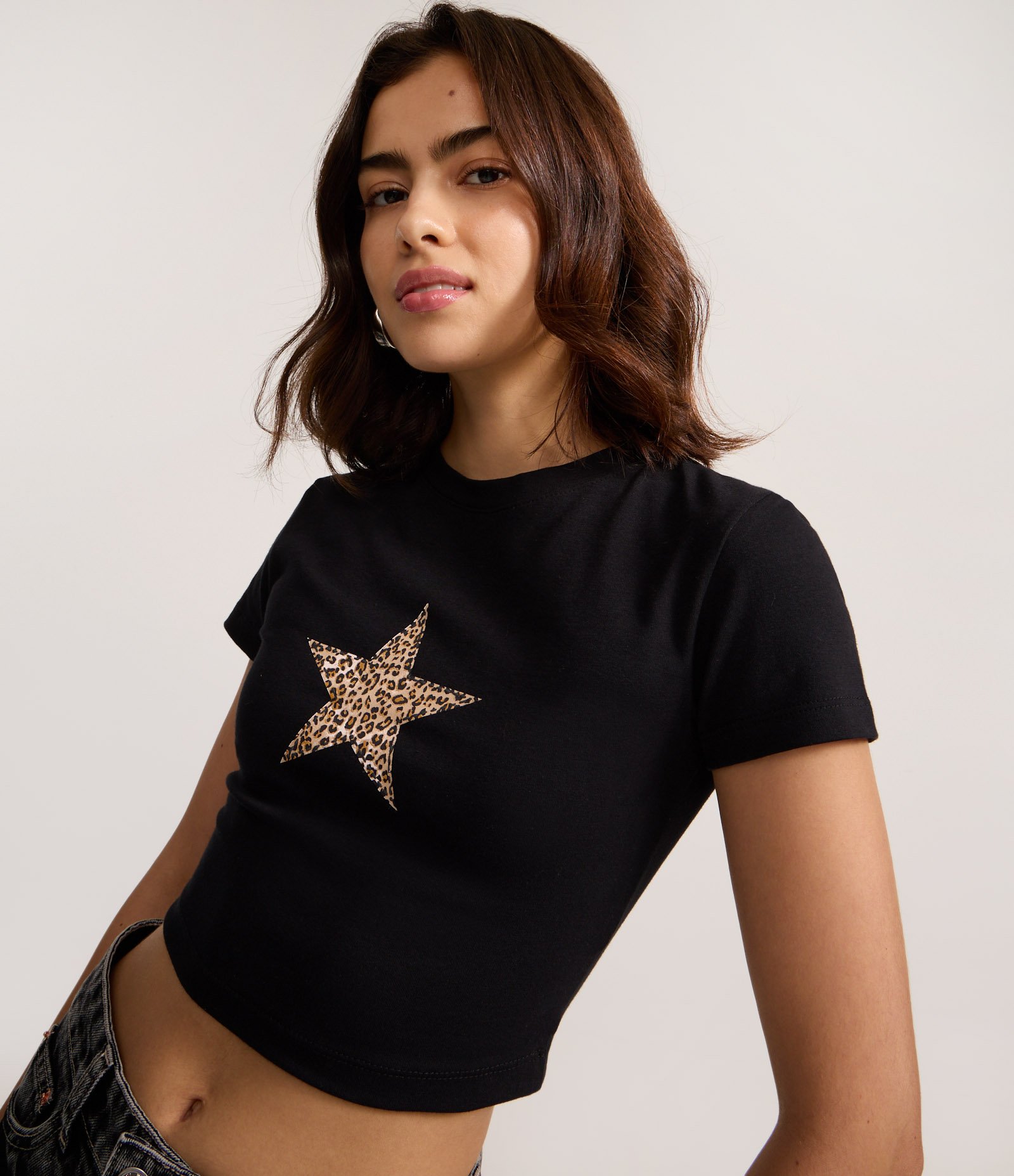 Camiseta em Algodão com Estrela de Animal Print Preto 1