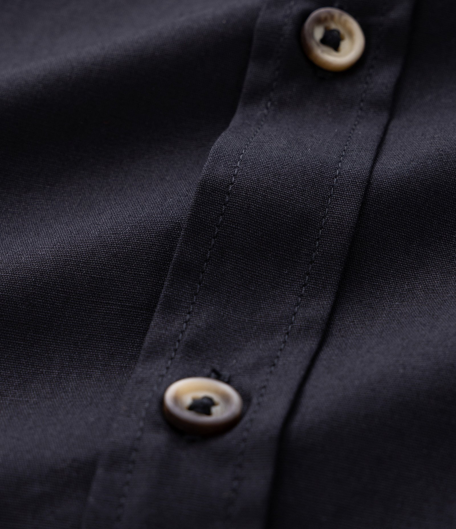 Camisa Relaxed em Algodão com Bolso Preto 3