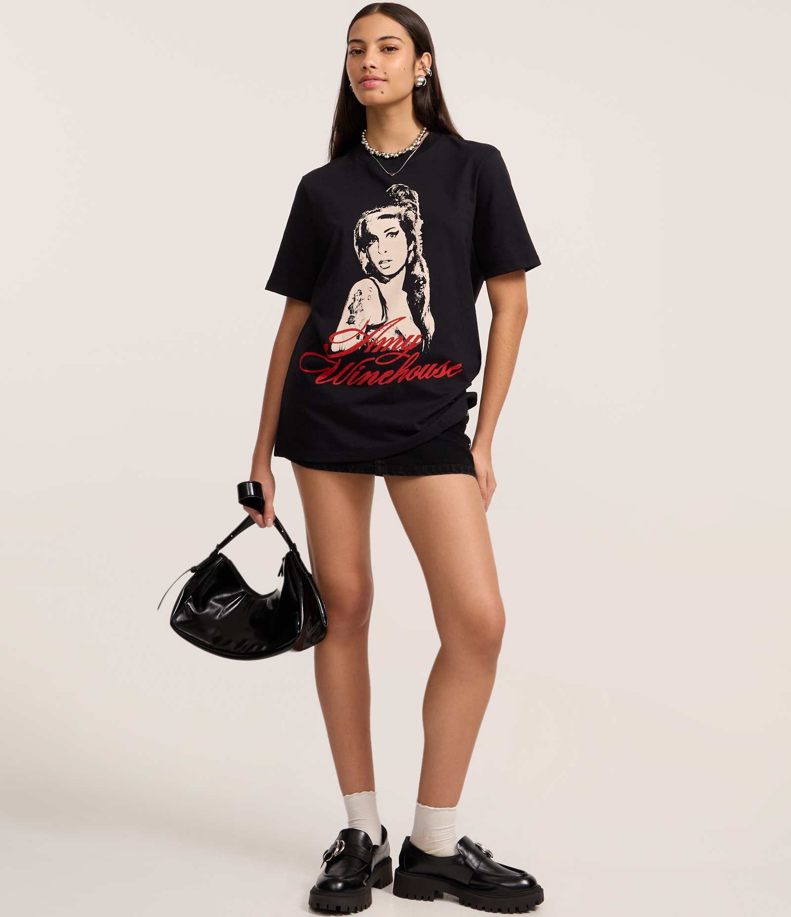Camiseta em Algodão com Estampa Amy Winehouse Preto 1