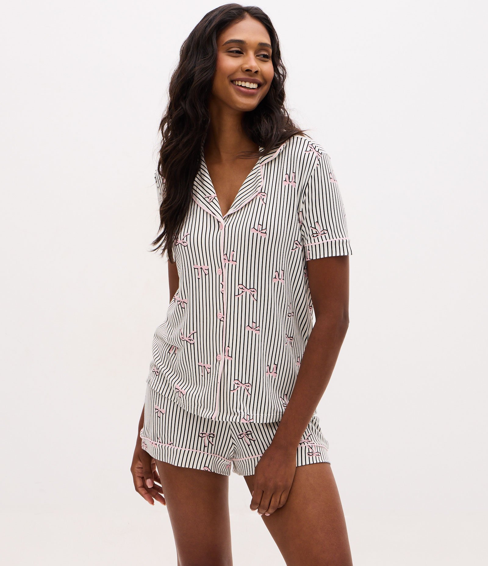 Pijama Short Doll em Viscolycra com Estampa Listrada e Laços Branco 1