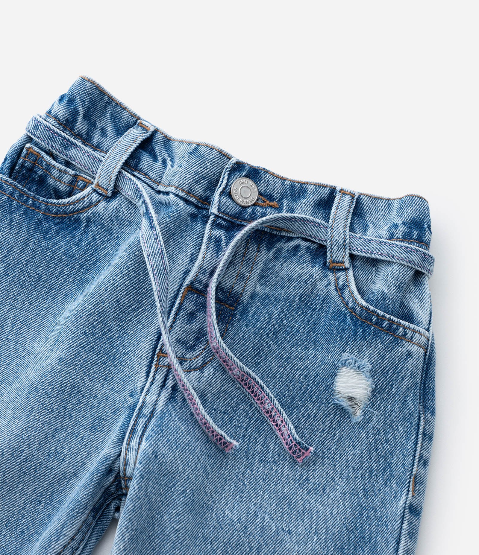 Calça Infantil Mom em Jeans com Cintinho Decorativo – Tam 1 a 5/6 Anos Azul 6