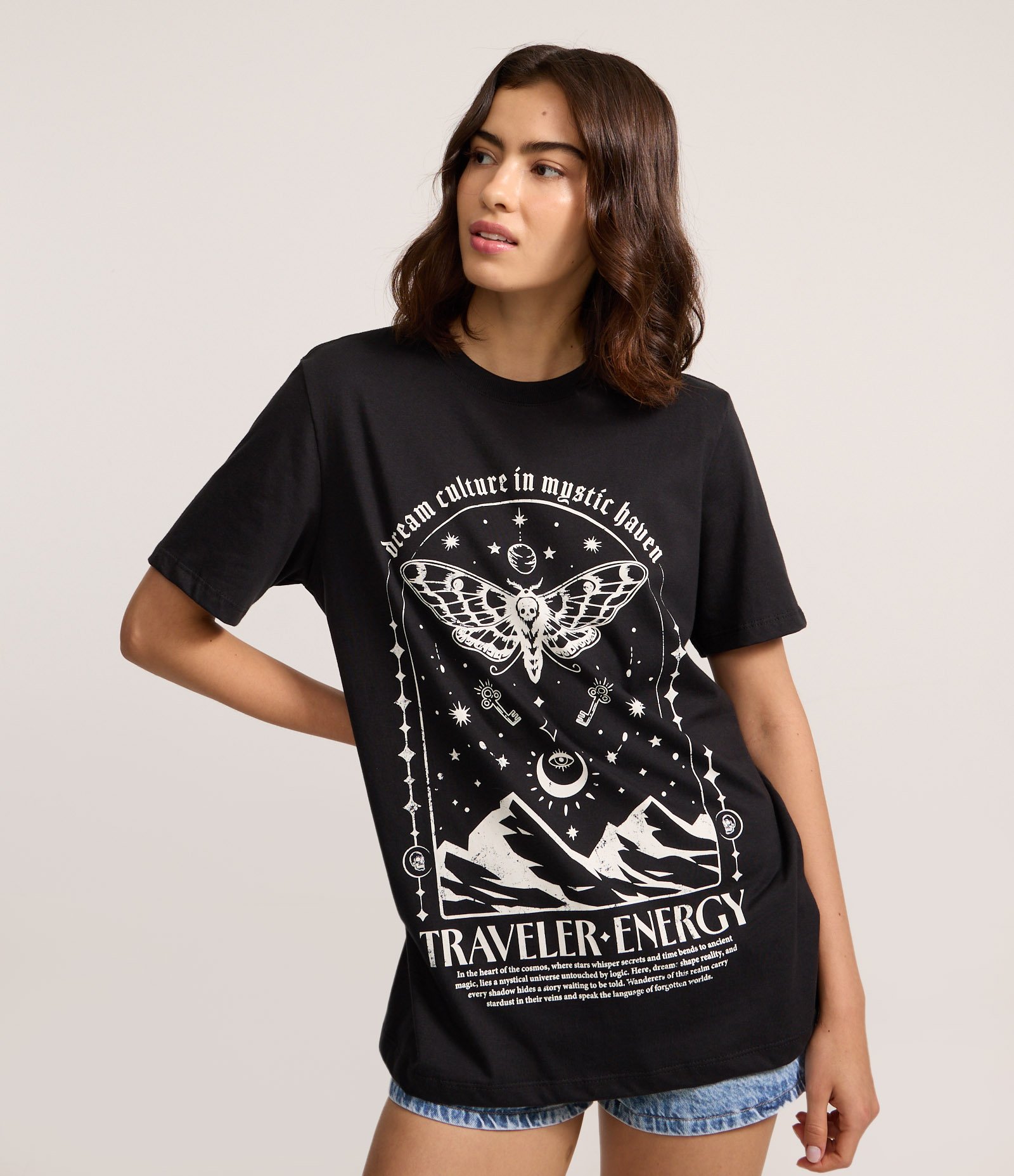 Camiseta em Algodão com Estampa Mística Curve & Plus Size Preto 3