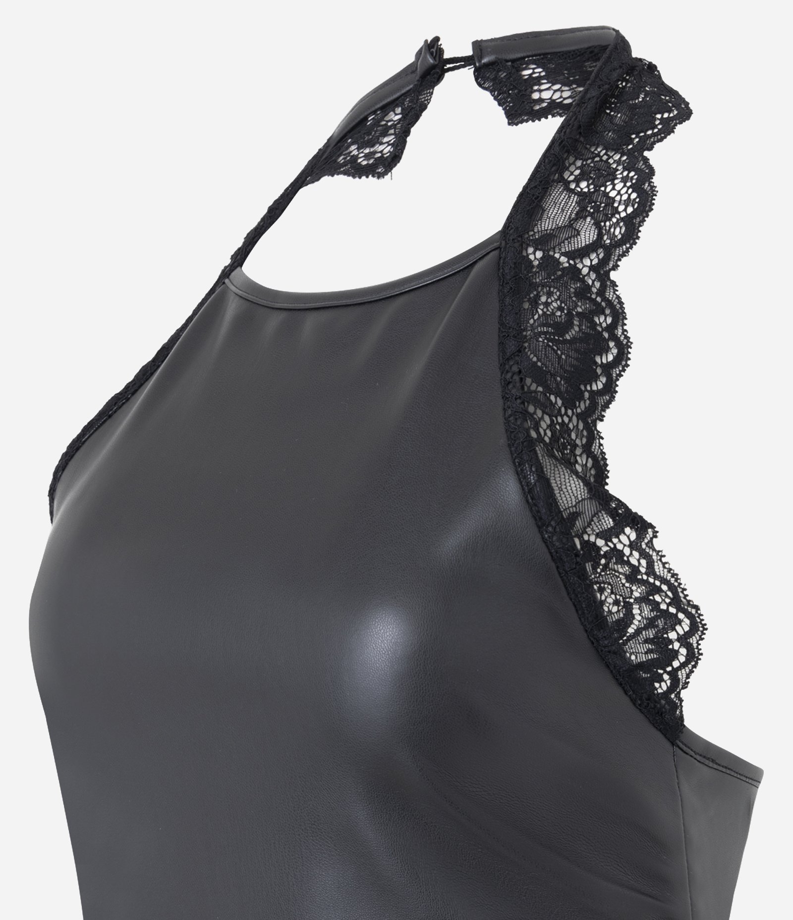 Blusa Frente Única em PU com Aplicação de Renda Preto 6