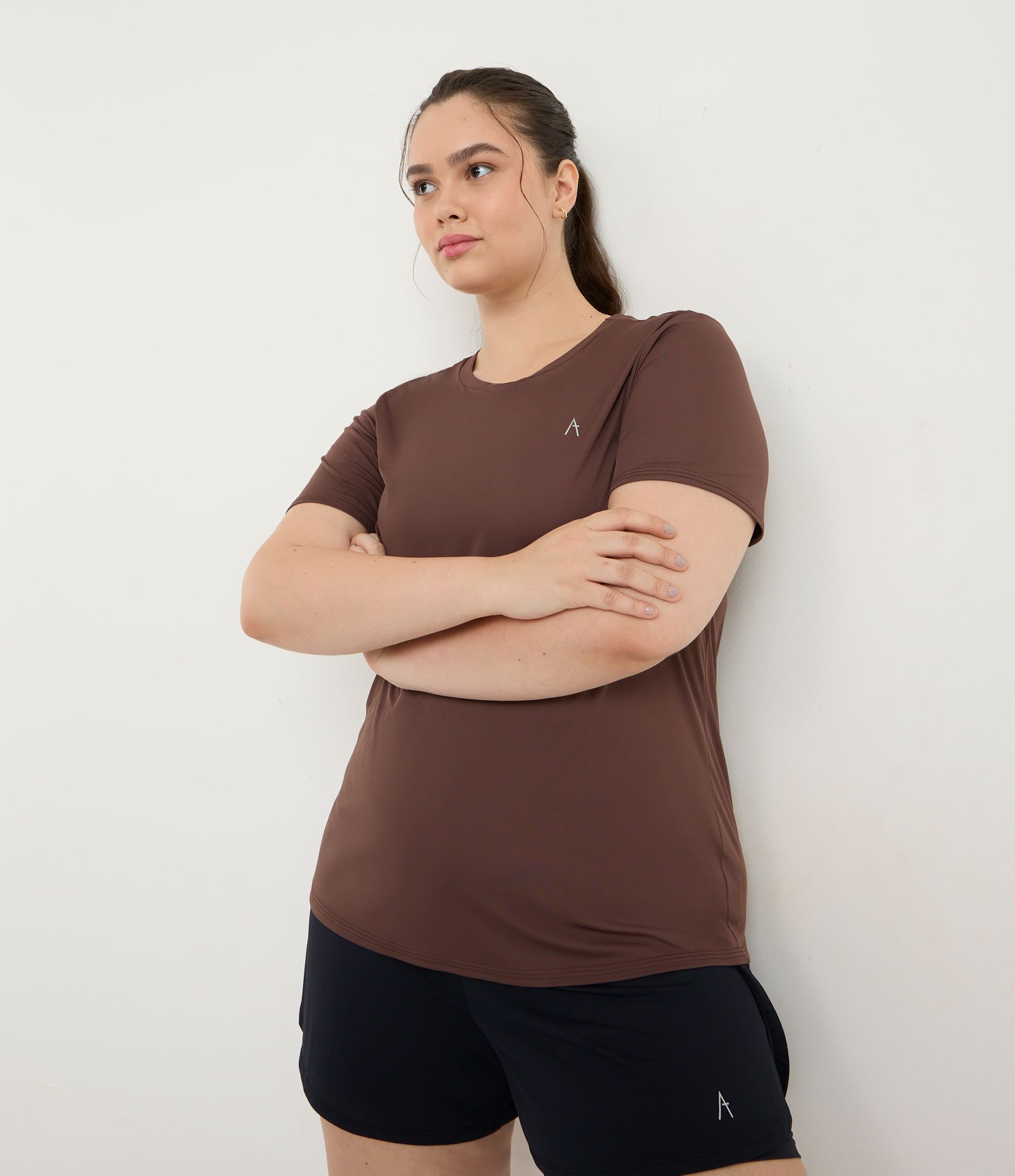 Camiseta Esportiva com Tecnologia Dry Curve & Plus Size Marrom Escuro 1