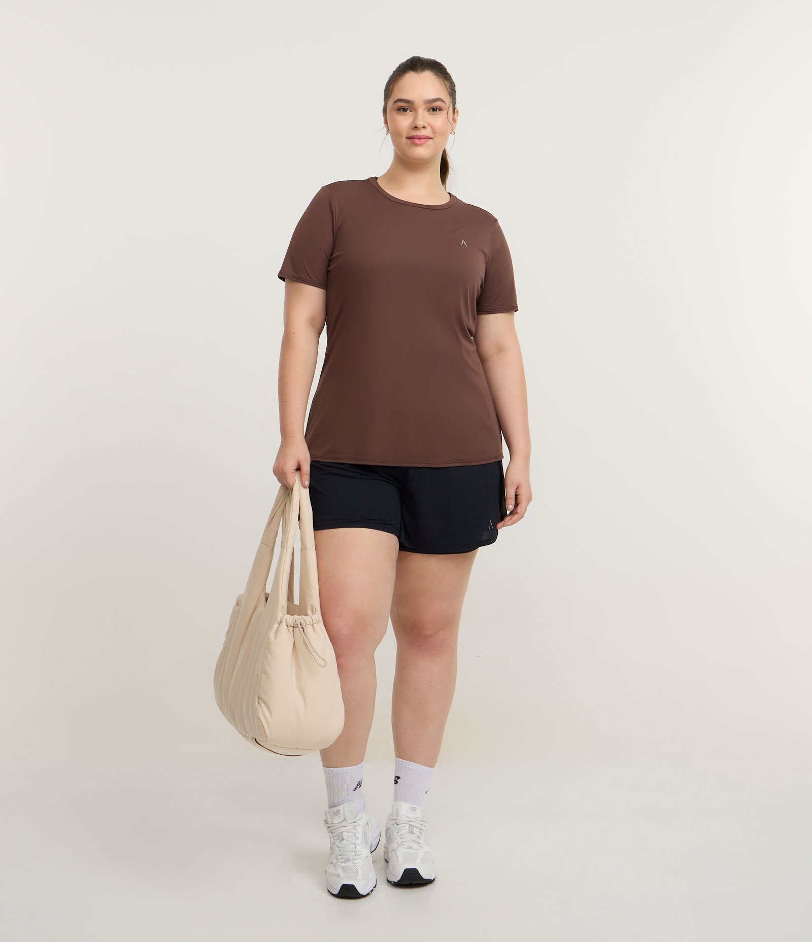 Camiseta Esportiva com Tecnologia Dry Curve & Plus Size Marrom Escuro 2