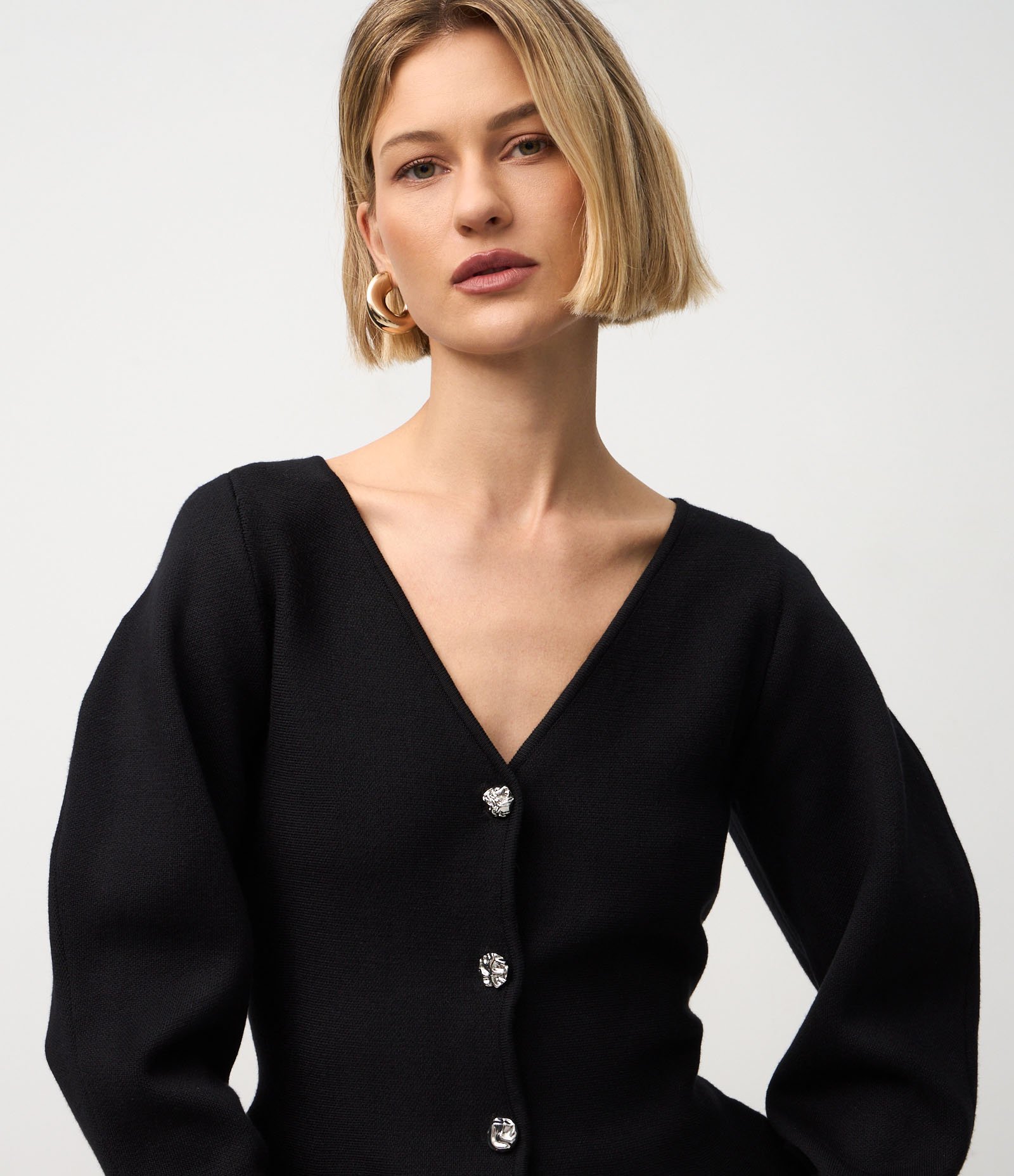 Cardigan em Tricô com Botões e Manga Ampla Preto 3