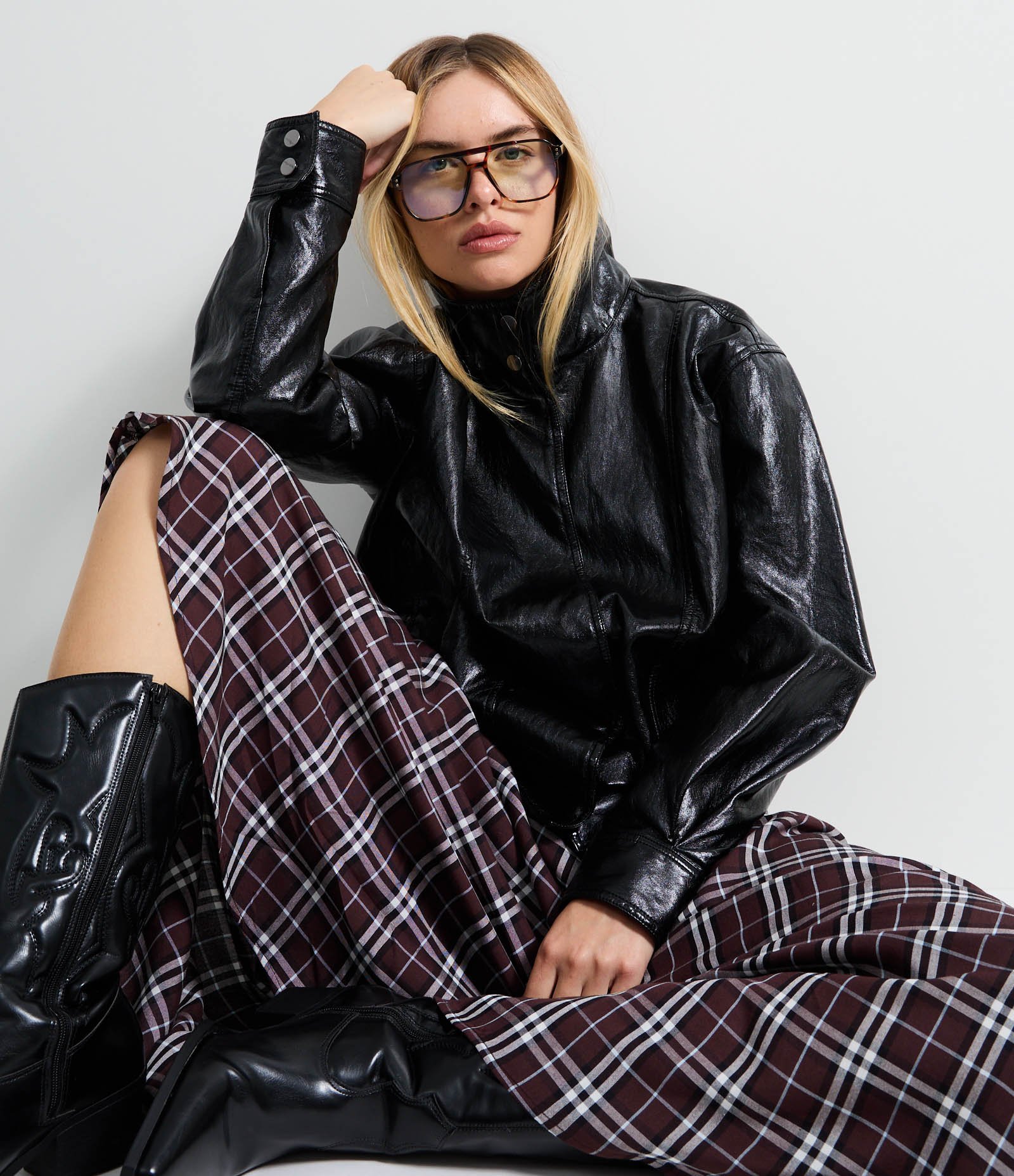 Jaqueta Bomber Pesada em PU com Punhos Ajustados Preto 1