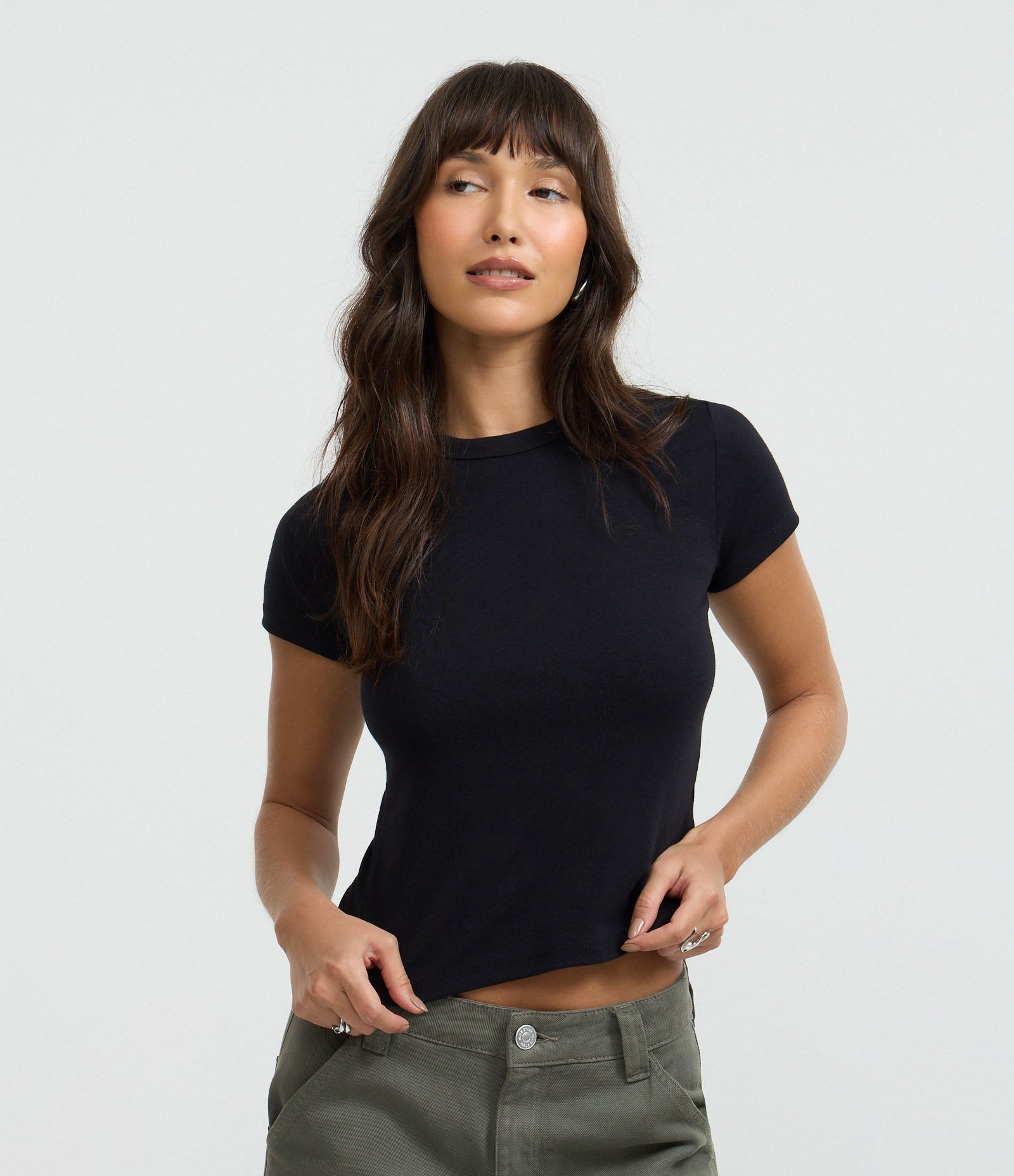 Blusa Alongada Ajustada em Ribana Preto 1