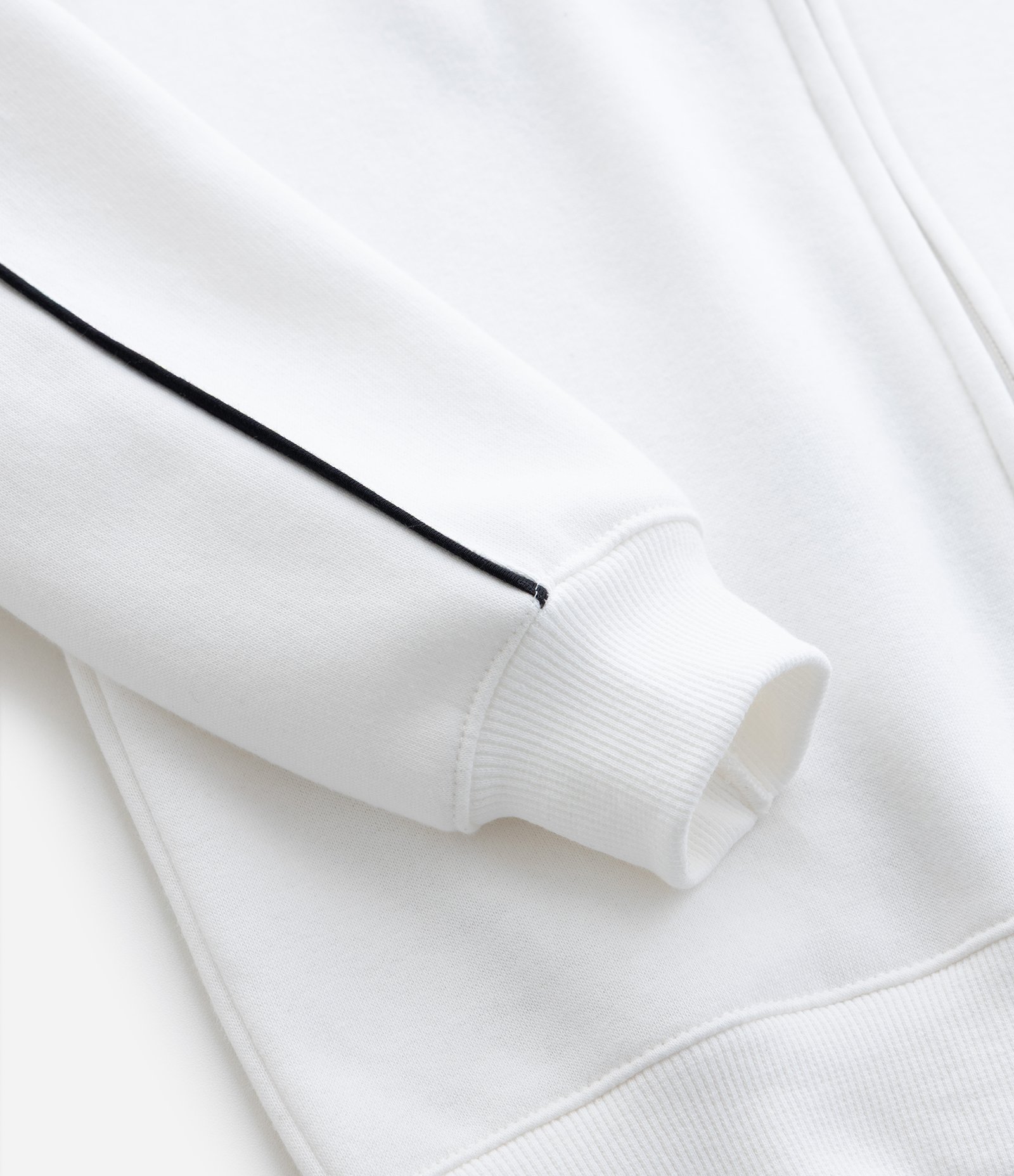 Jaqueta Infantil em Moletom com Estampa Hello Kitty – Tam 7 a 14 Anos Off White 3