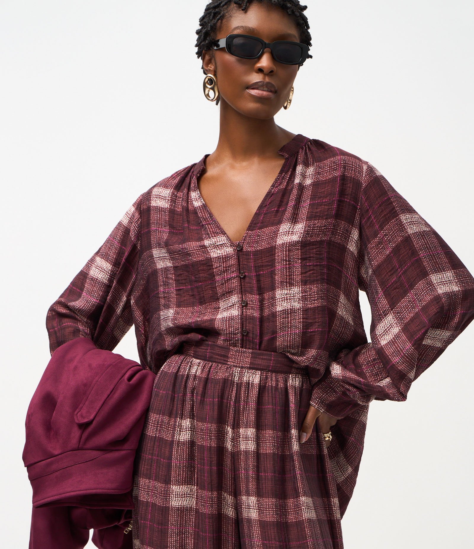 Camisa em Chalis com Gola Padre e Estampa Xadrez Vinho 1