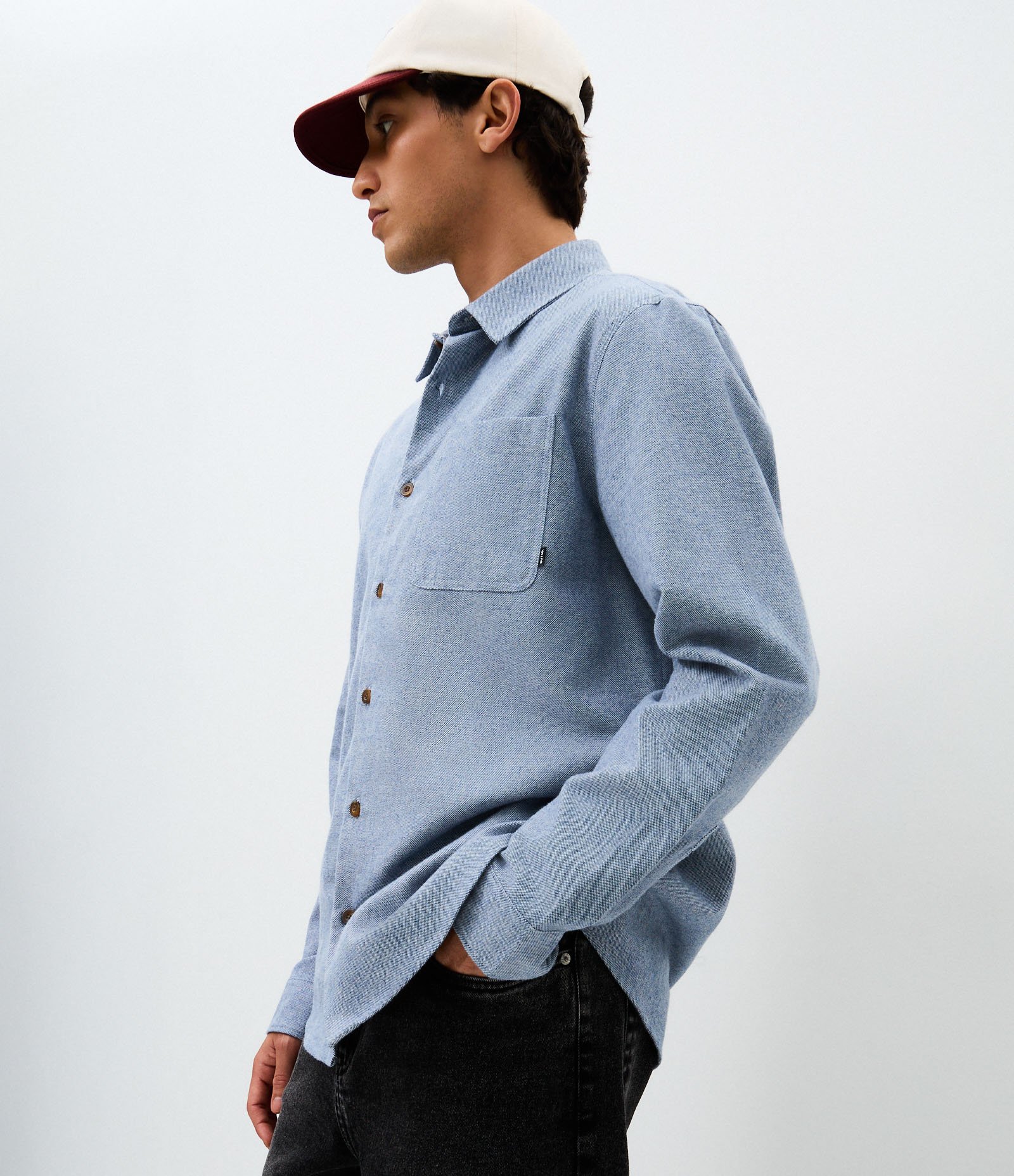Camisa Comfort Manga Longa em Flanela com Bolso e Textura Azul 4