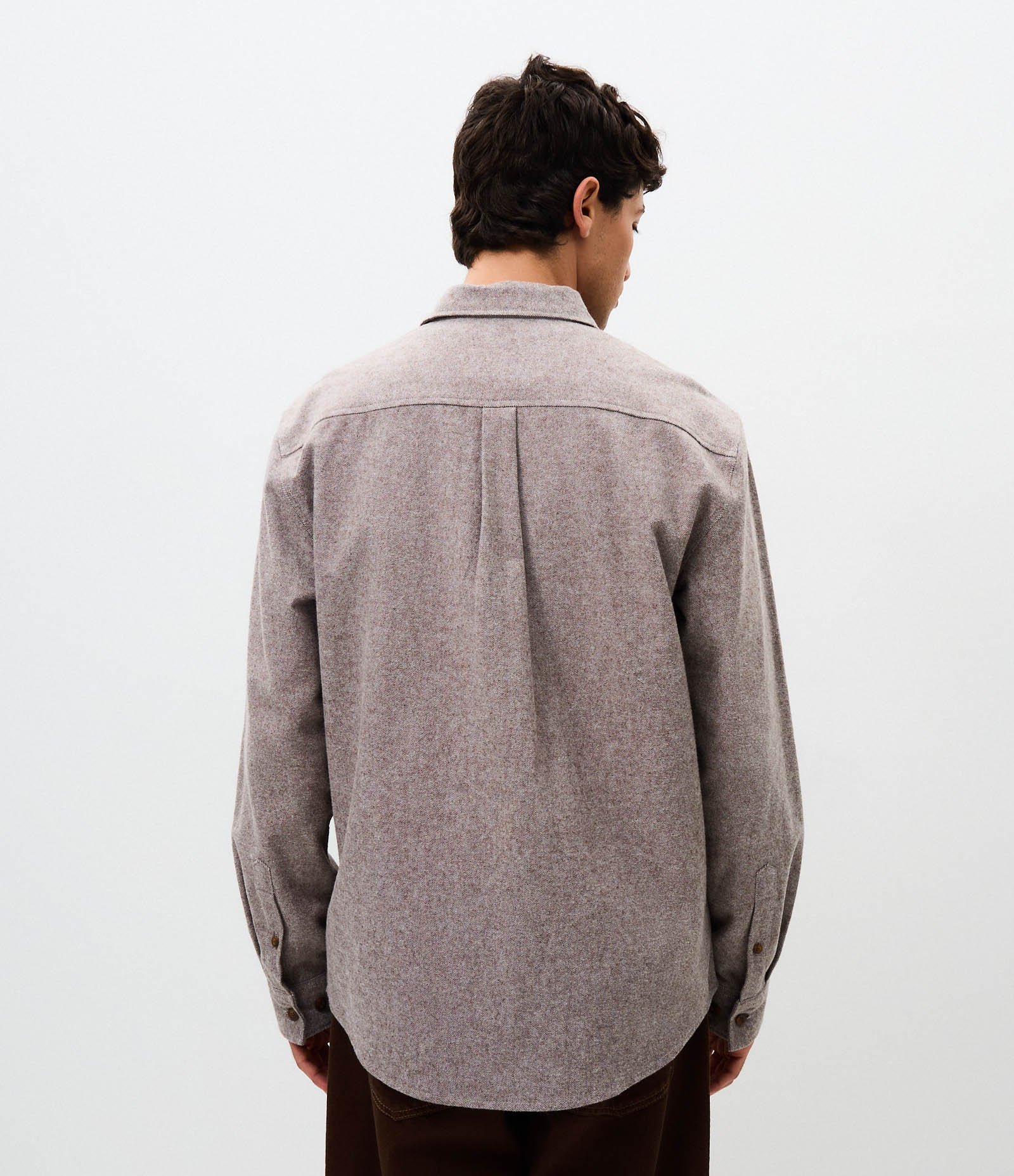 Camisa Comfort Manga Longa em Flanela com Bolso e Textura Cinza 3