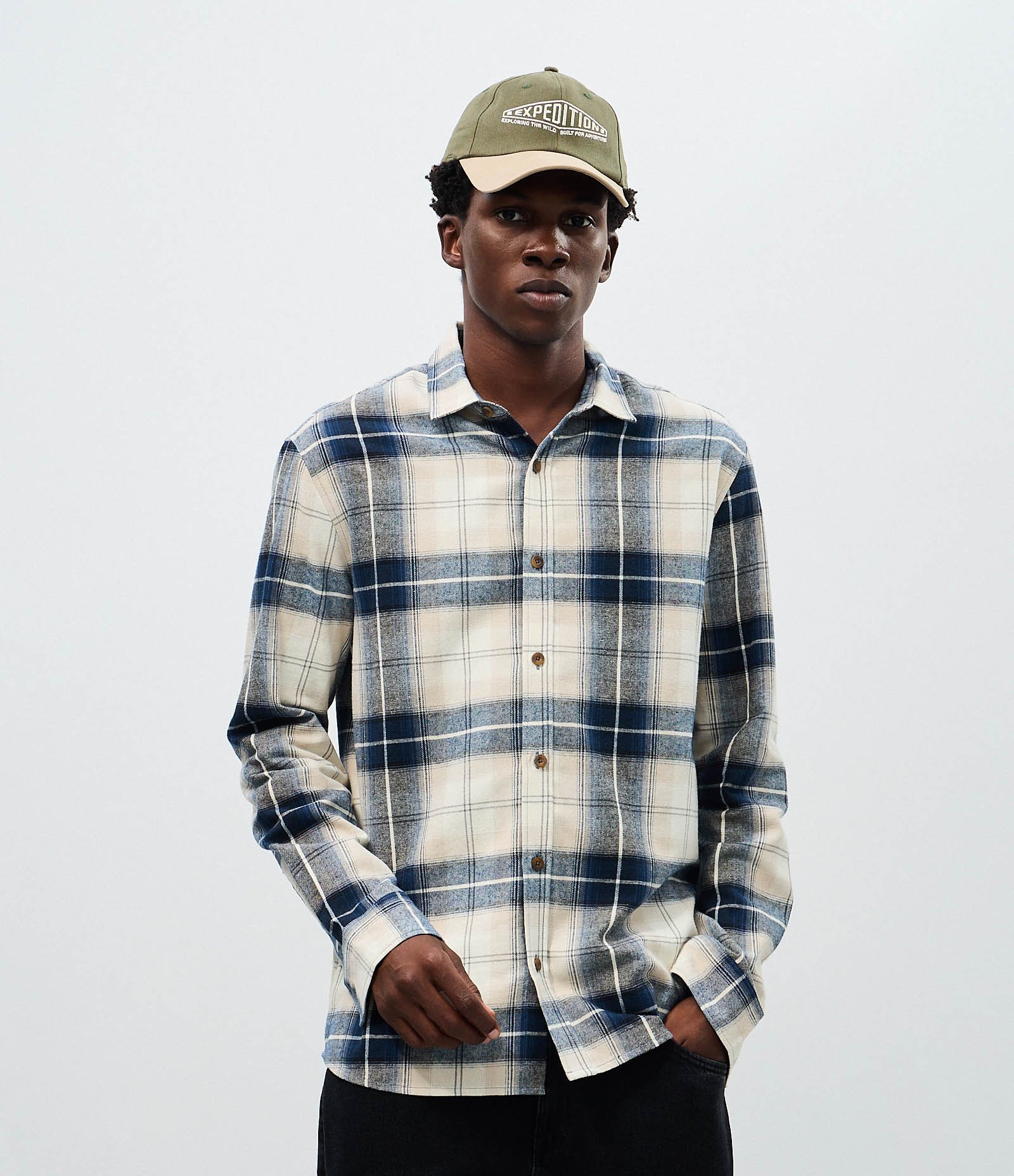 Camisa Comfort em Flanela e Estampa Xadrez Azul 4