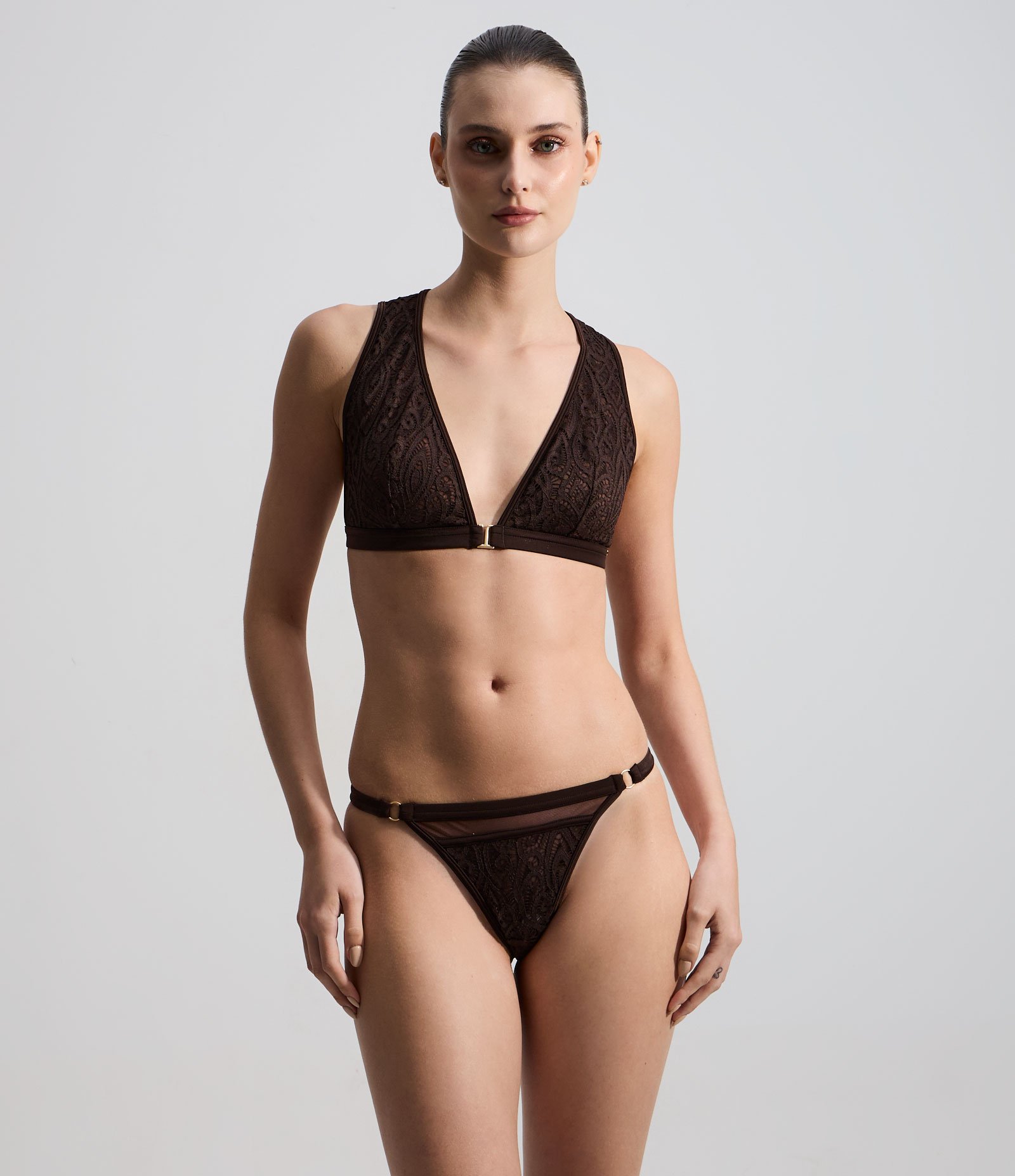 Sutiã Top Triângulo em Renda Floral Marrom 3
