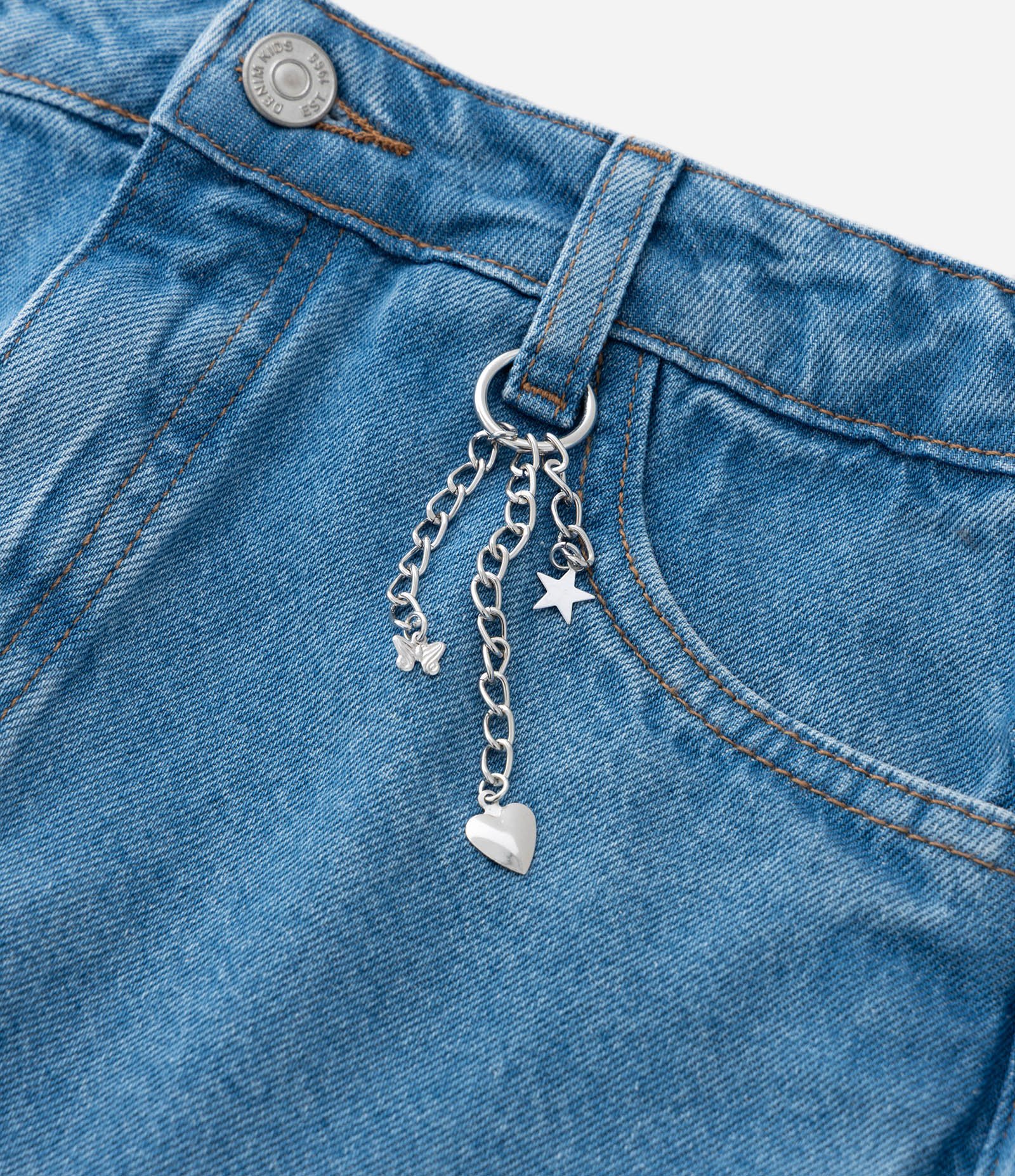 Short Saia Infantil em Jeans com Pingentes Metálicos – Tam 7 a 16 Anos Azul 7
