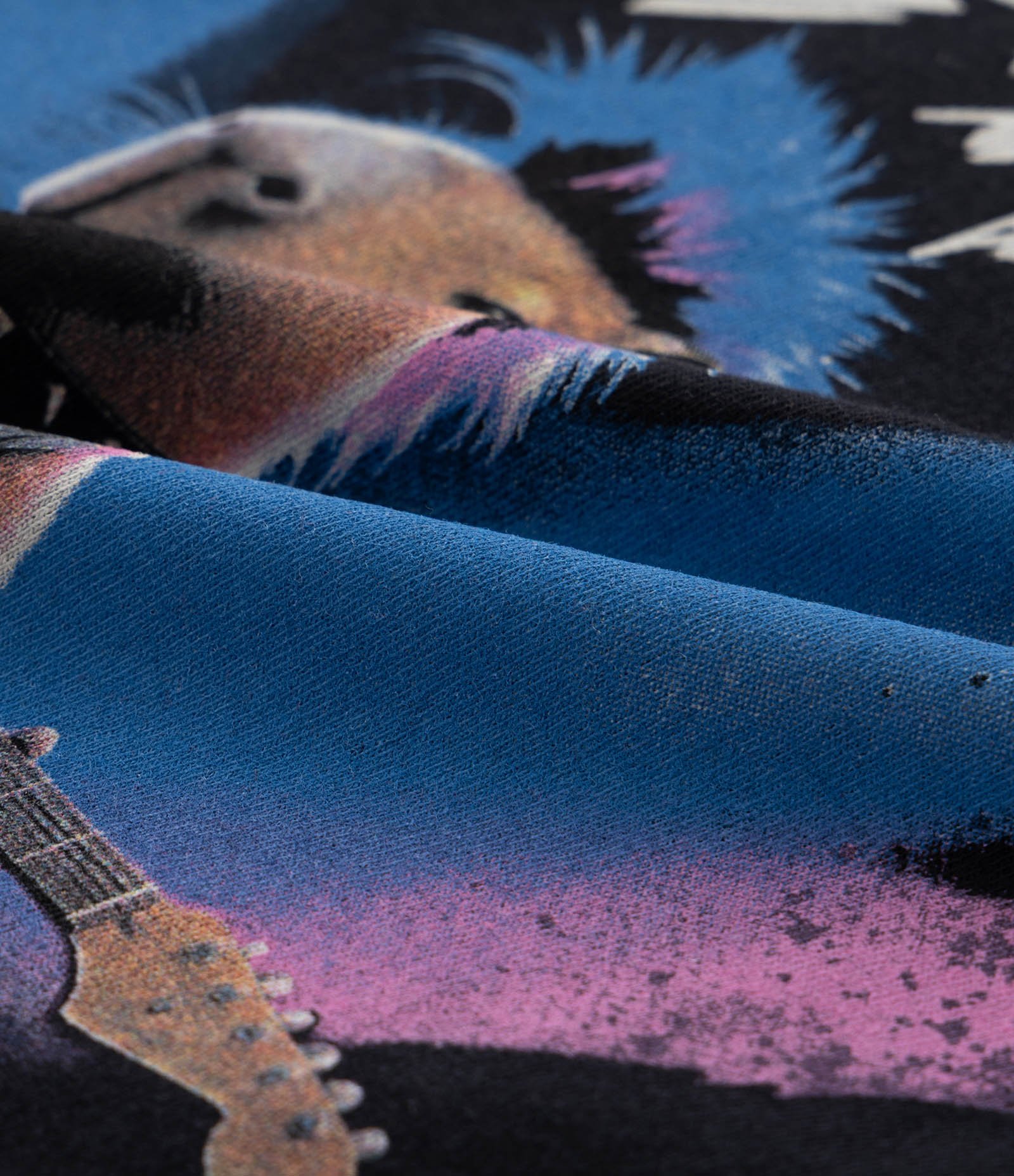 Camiseta Infantil com Estampa Capivara Rock n’ Roll – Tam 5 a 14 Anos Preto 3