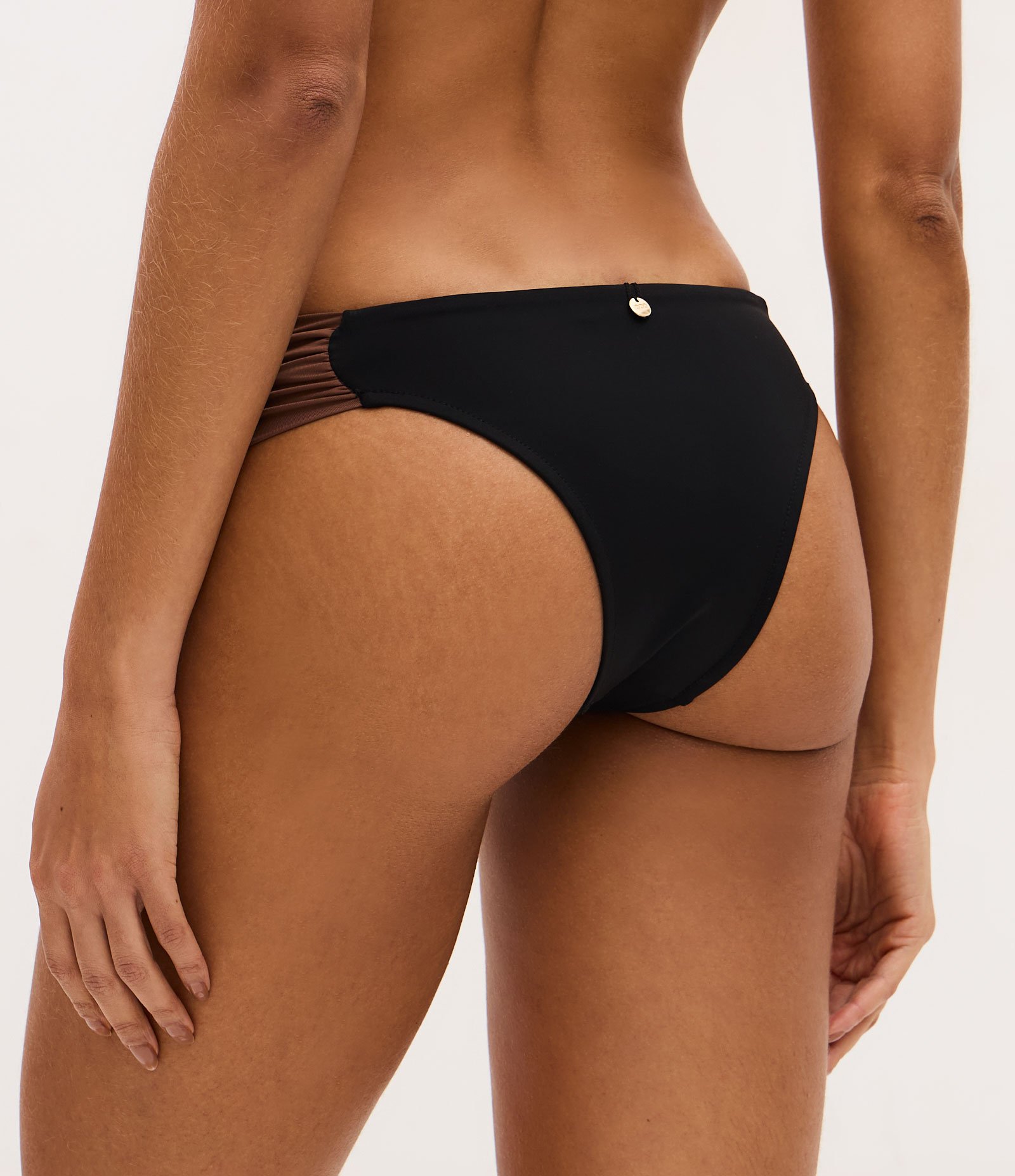 Biquíni Calcinha em Microfibra Color Block com Lateral Drapeada Preto 4