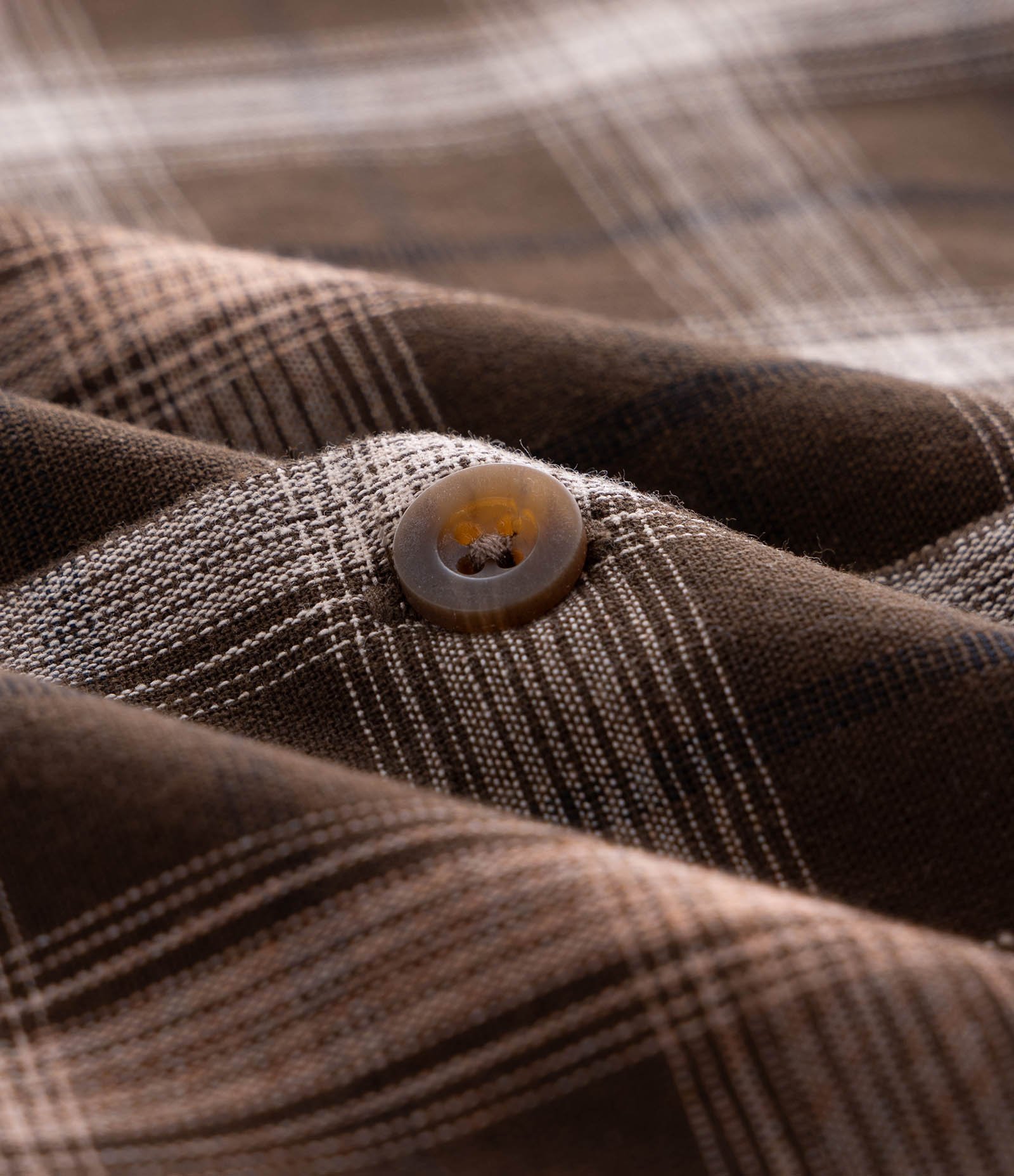 Camisa Manga Longa em Tricoline Xadrez Marrom 3