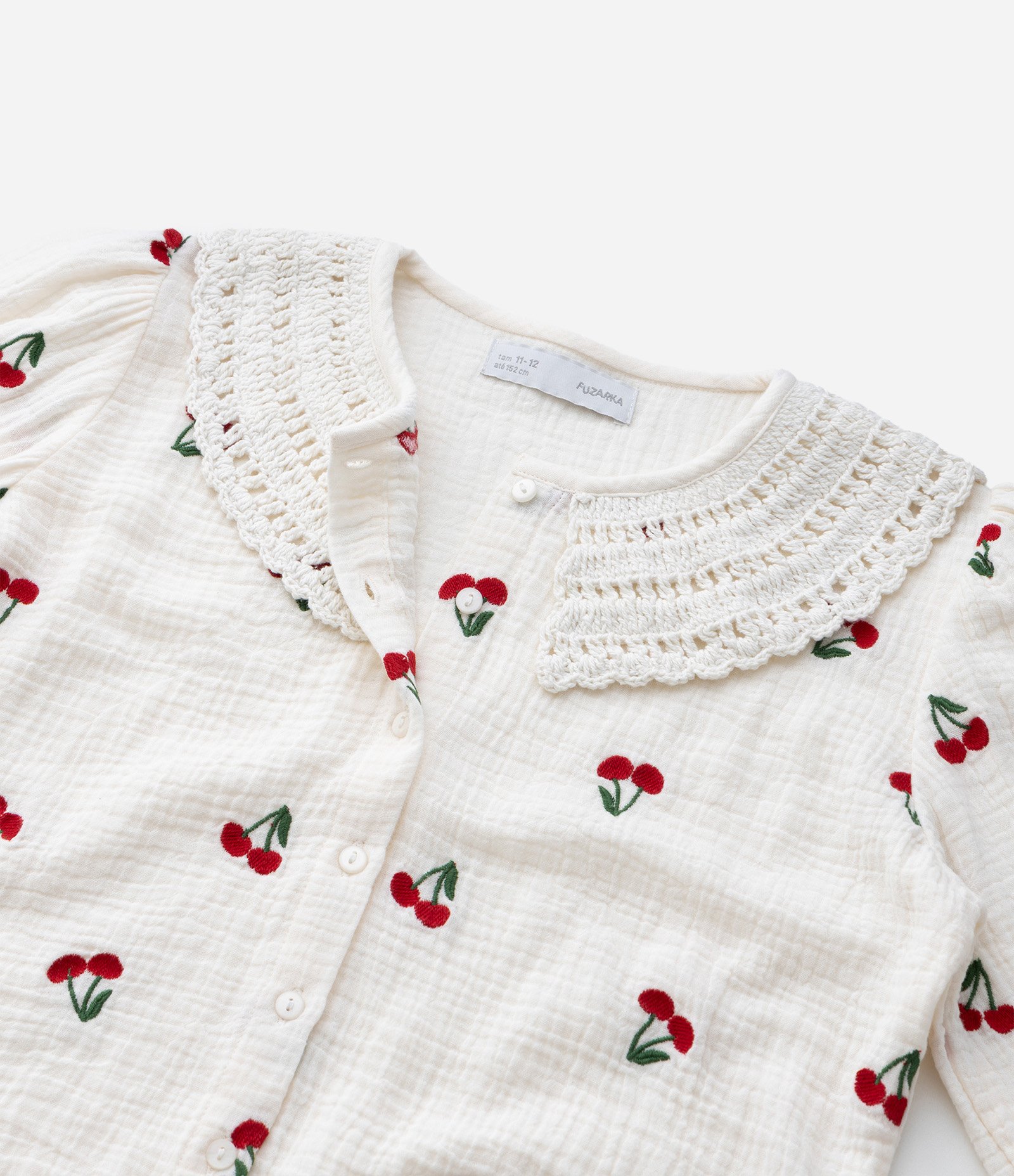Camisa Infantil com Bordados de Cerejas e Gola de Crochê – Tam 5 a 14 Anos Off White 7
