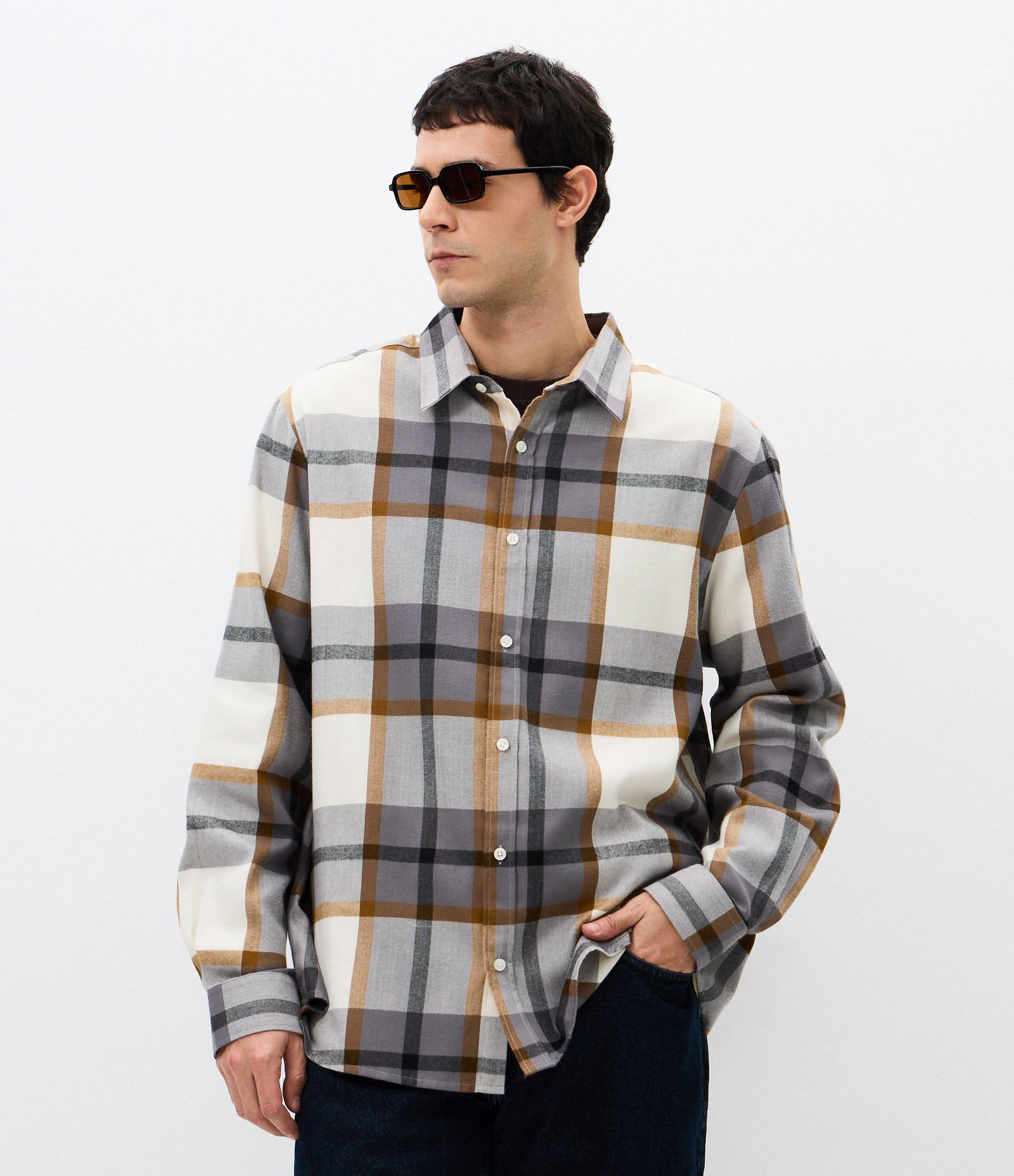 Camisa Manga Longa em Flanela com Listrado em Blocos Cinza 1