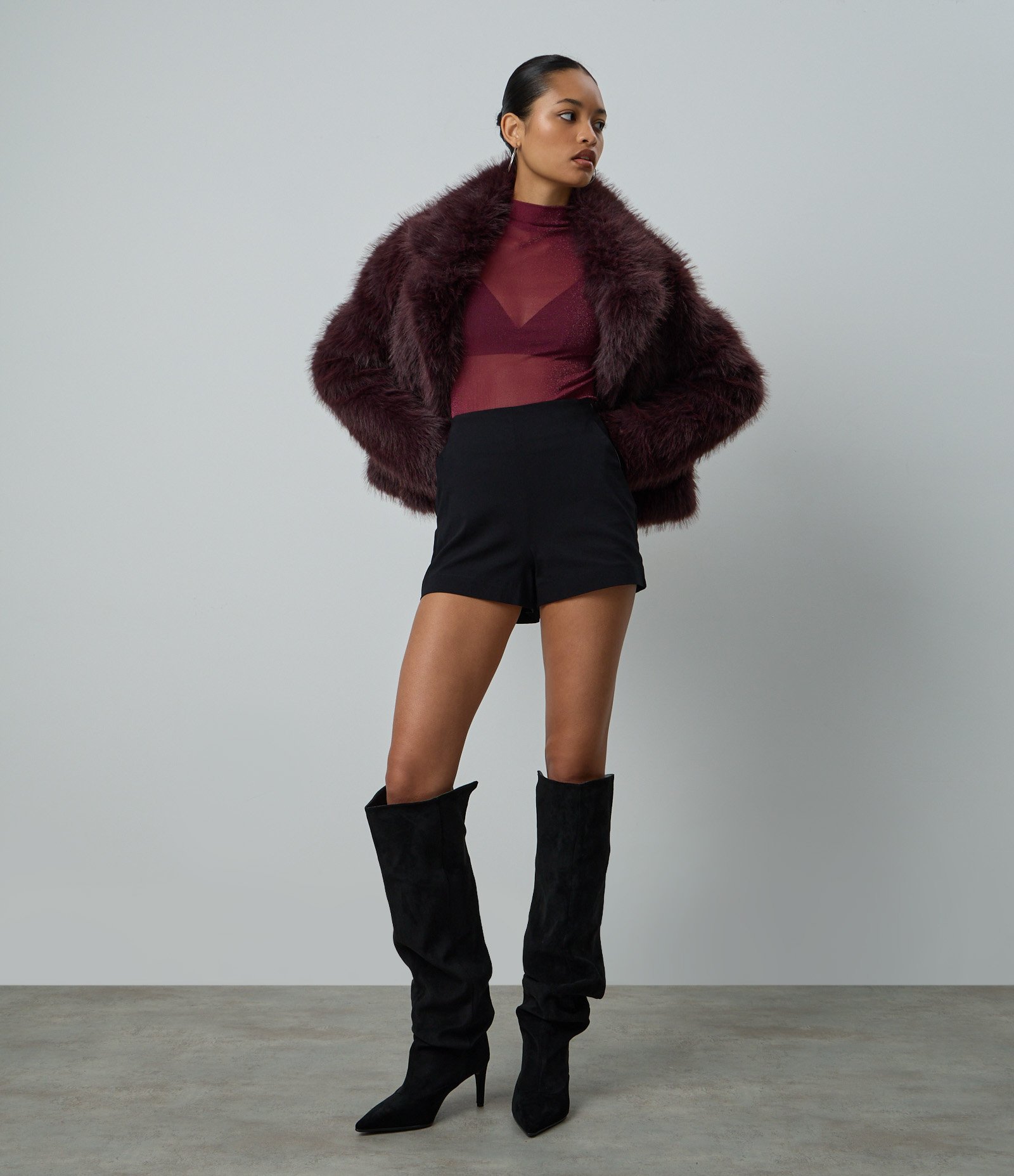 Blusa em Tule com Brilho e Gola Alta Vermelho 2