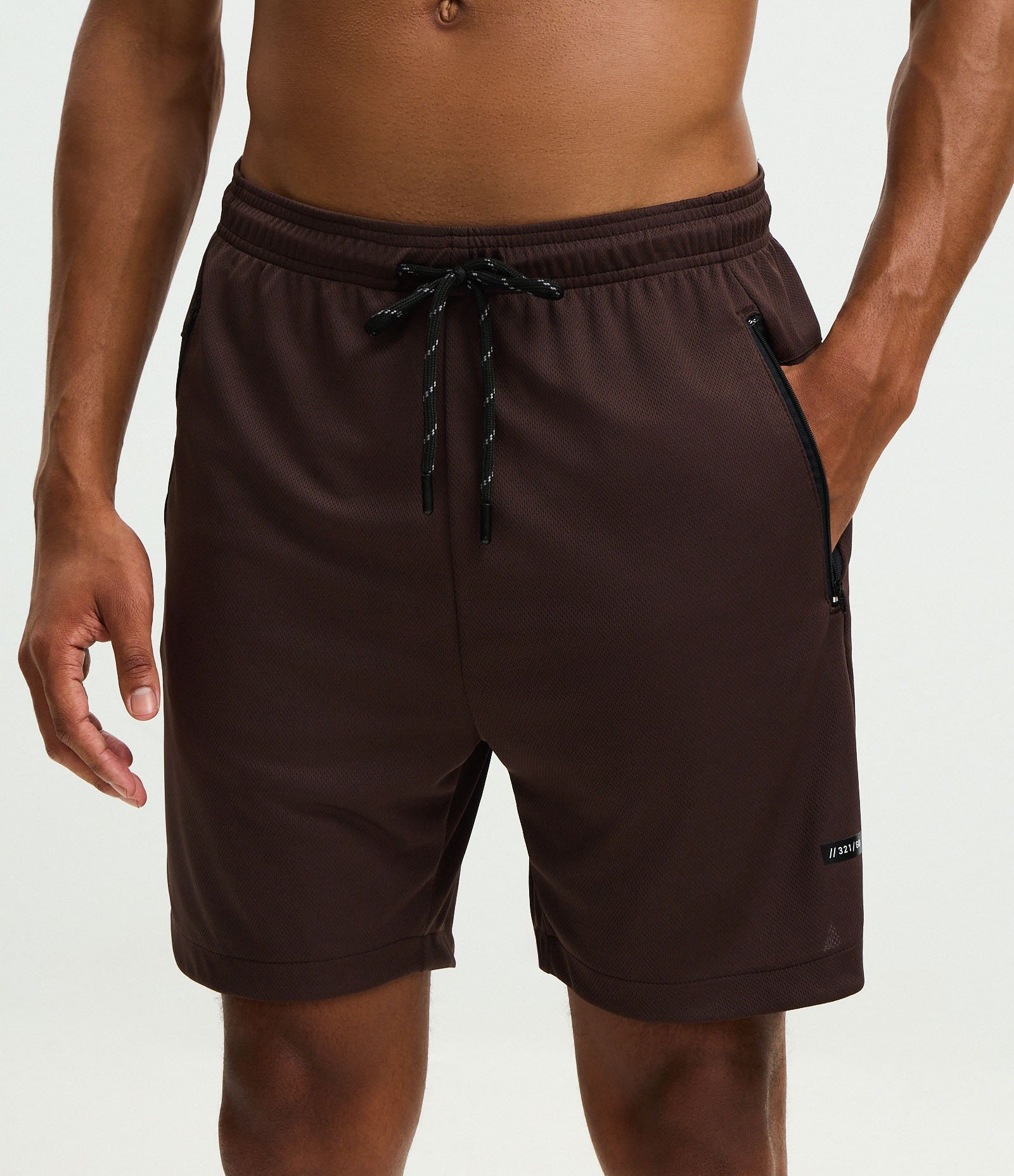 Bermuda Esportiva com Tecnologia Dry Marrom 2