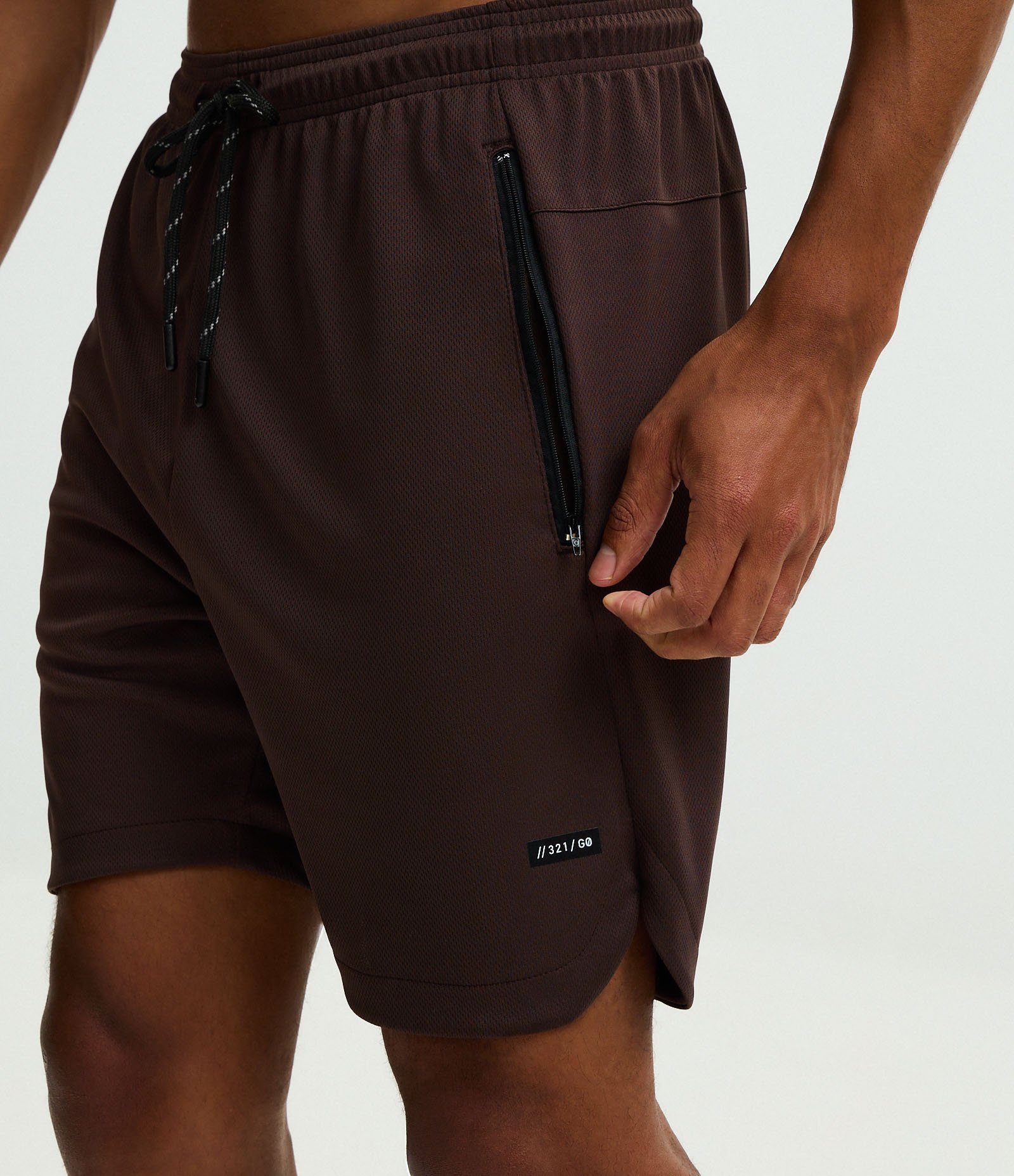 Bermuda Esportiva com Tecnologia Dry Marrom 3