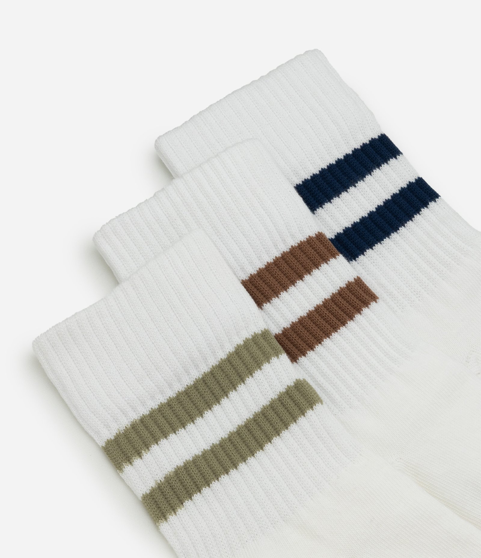 Kit 03 Meias Cano Médio Esportivas em Algodão com Listras Branco 4