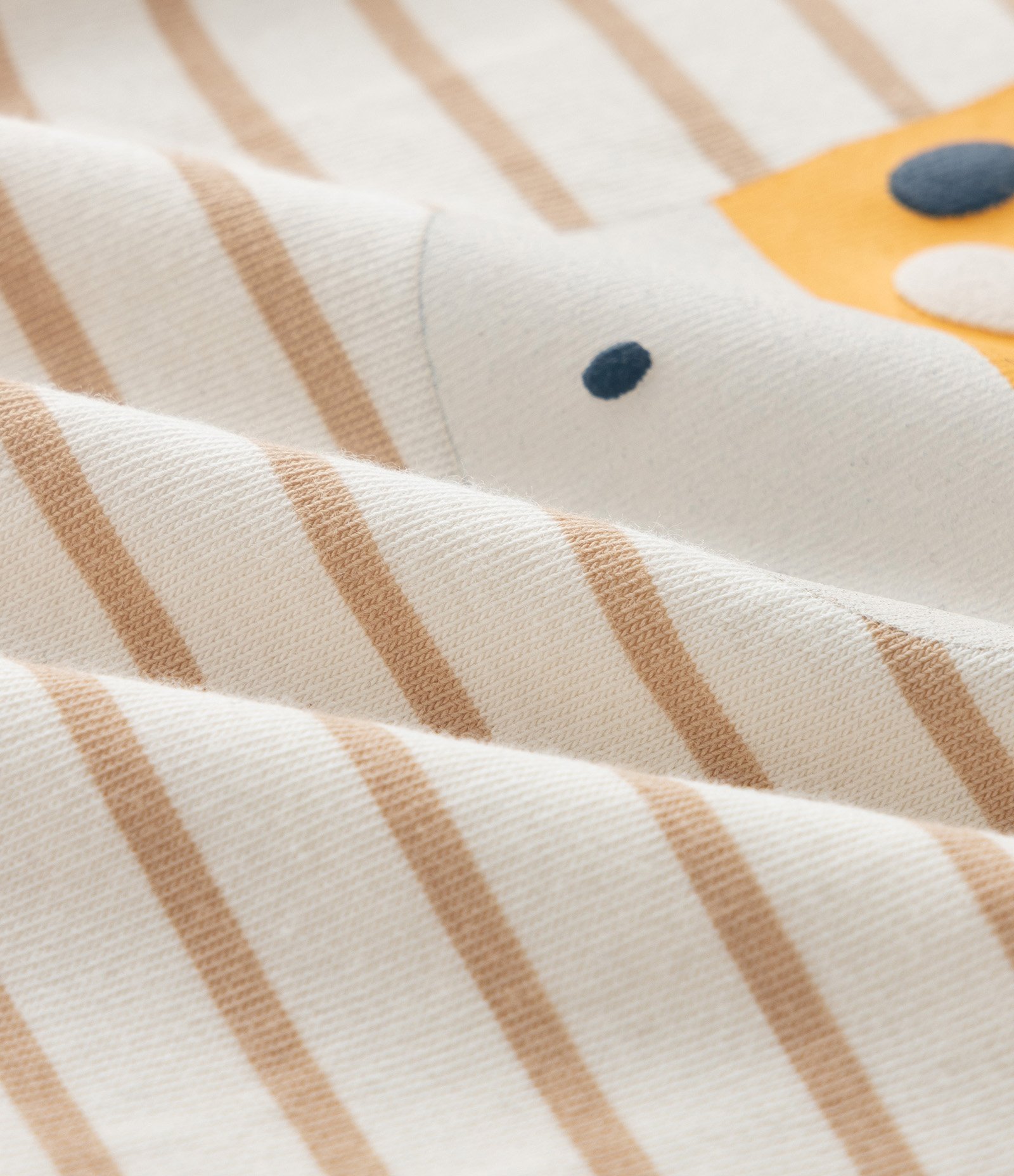 Body Infantil Listrado com Estampa Girafa – Tam 0 a 18 Meses Bege Claro 4