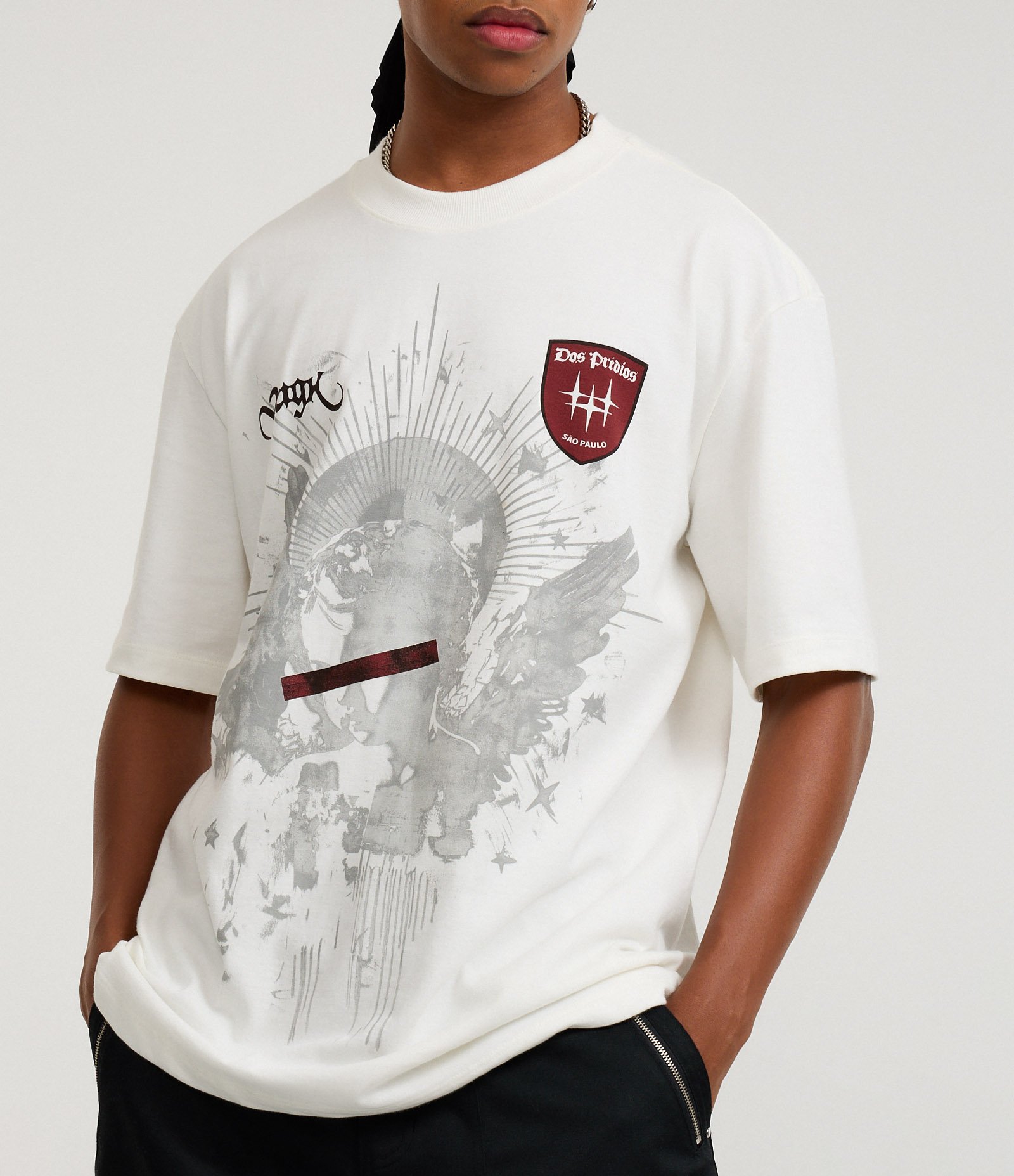 Camiseta Relaxed em Malhão com Estampa Veigh Anjo Faça a Coisa Certa Branco 5