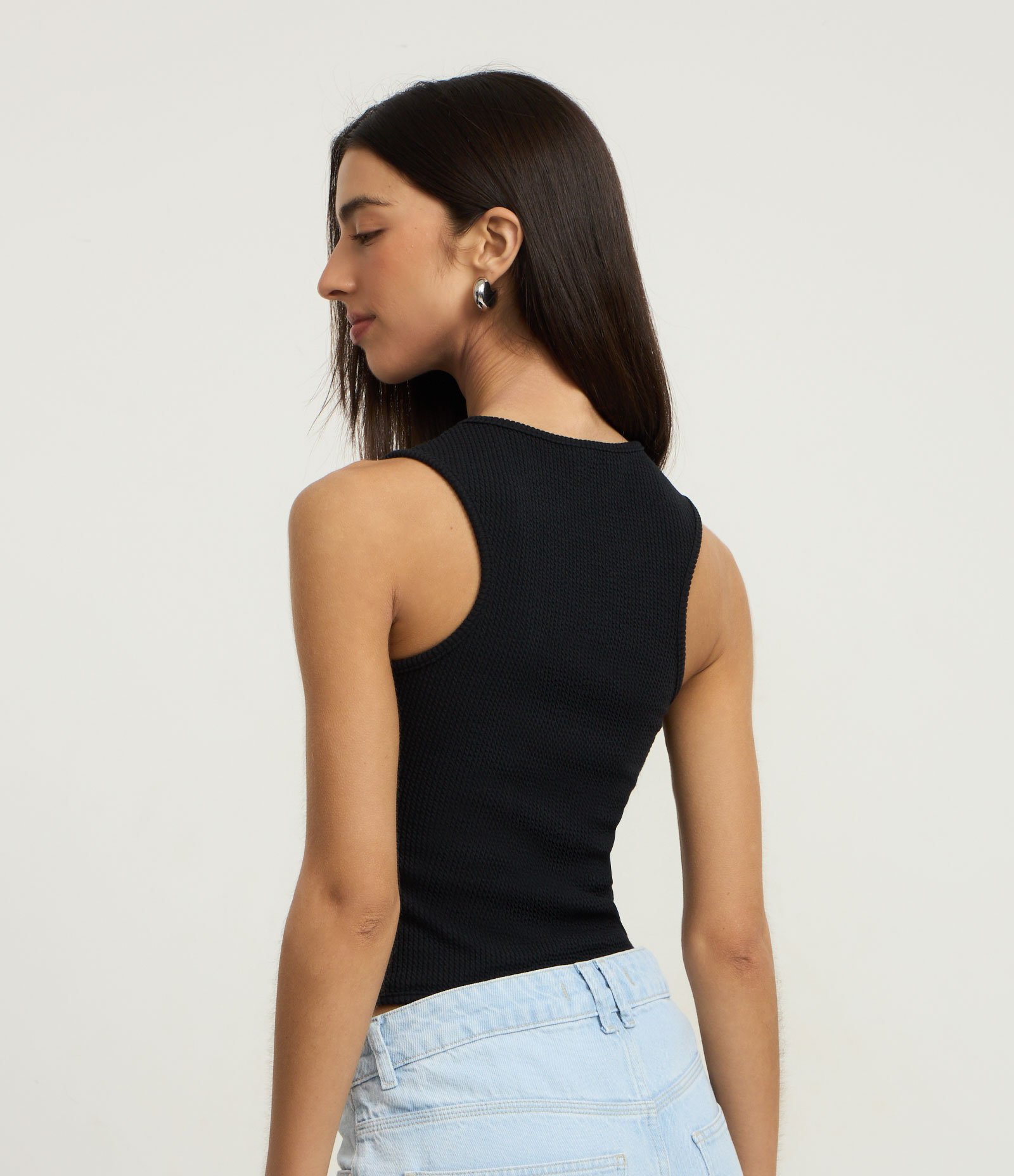 Blusa Sem Manga em Jacquard com Faixas para Abotoamento Preto 5