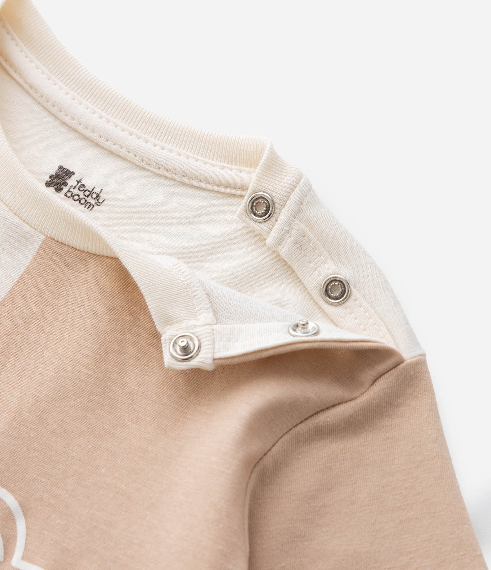 Conjunto Infantil com Camiseta Interativa e Bermuda – Tam 0 a 18 Meses Bege 8