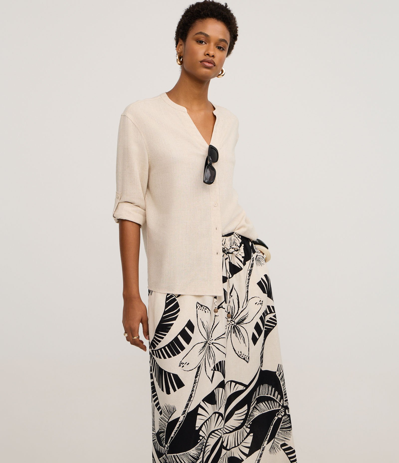 Saia Evasê em Viscolinho com Estampa Coqueiro e Folhagens Off White 2