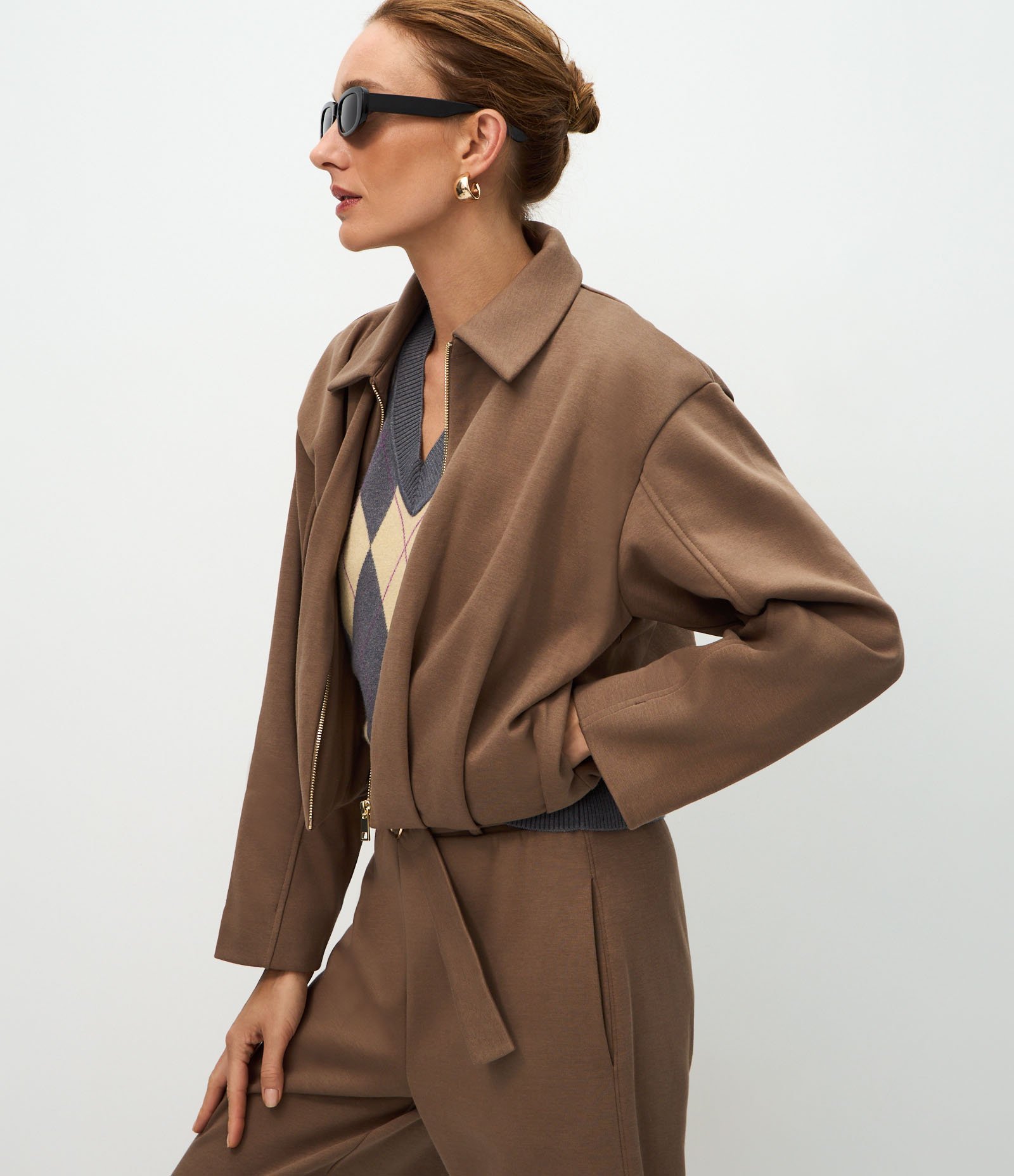 Jaqueta Balonê Curta em Moletom com Felpa Marrom 3