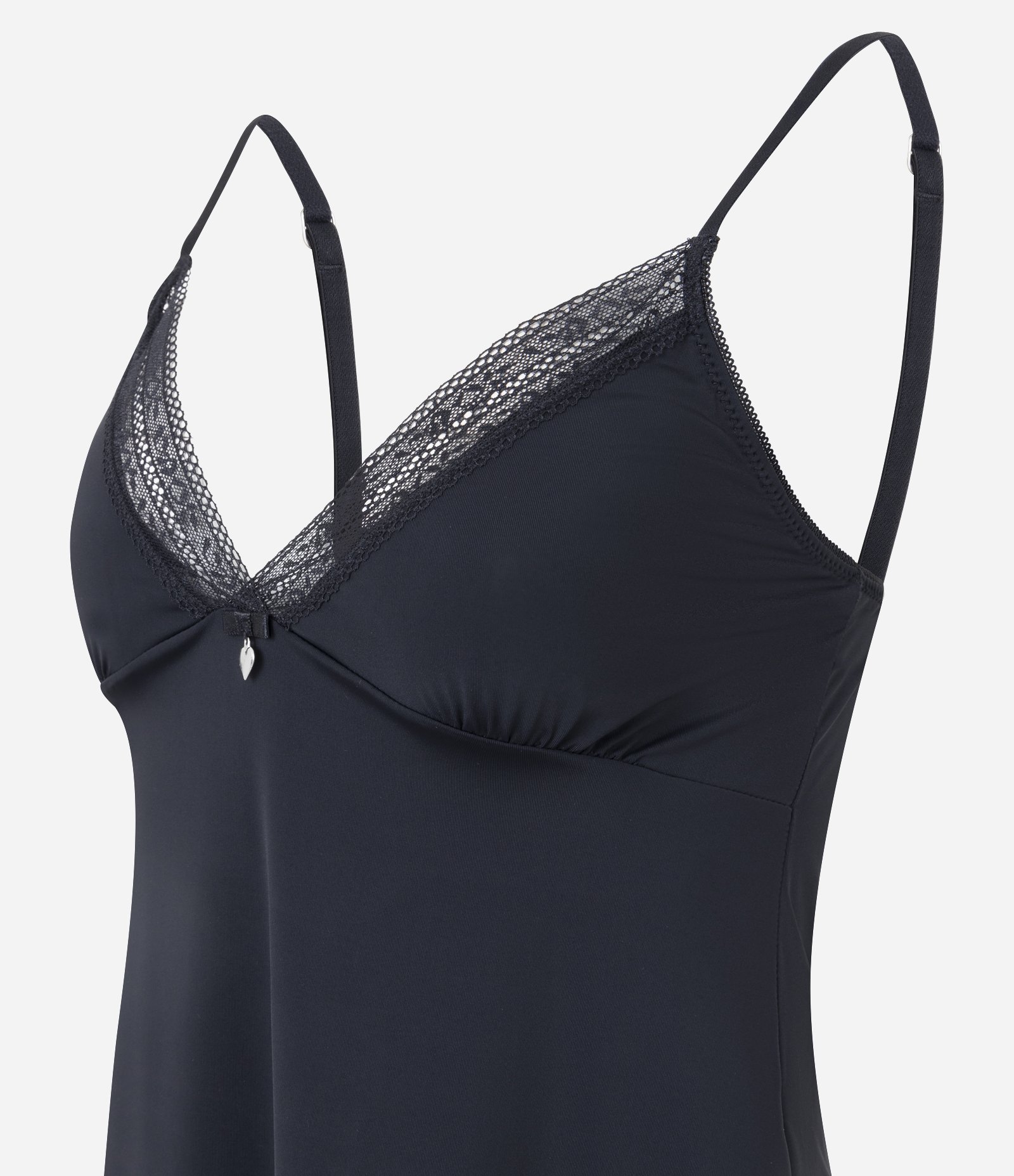 Pijama Short Doll de Alcinha em Microfibra com Pingente de Coração Preto 2